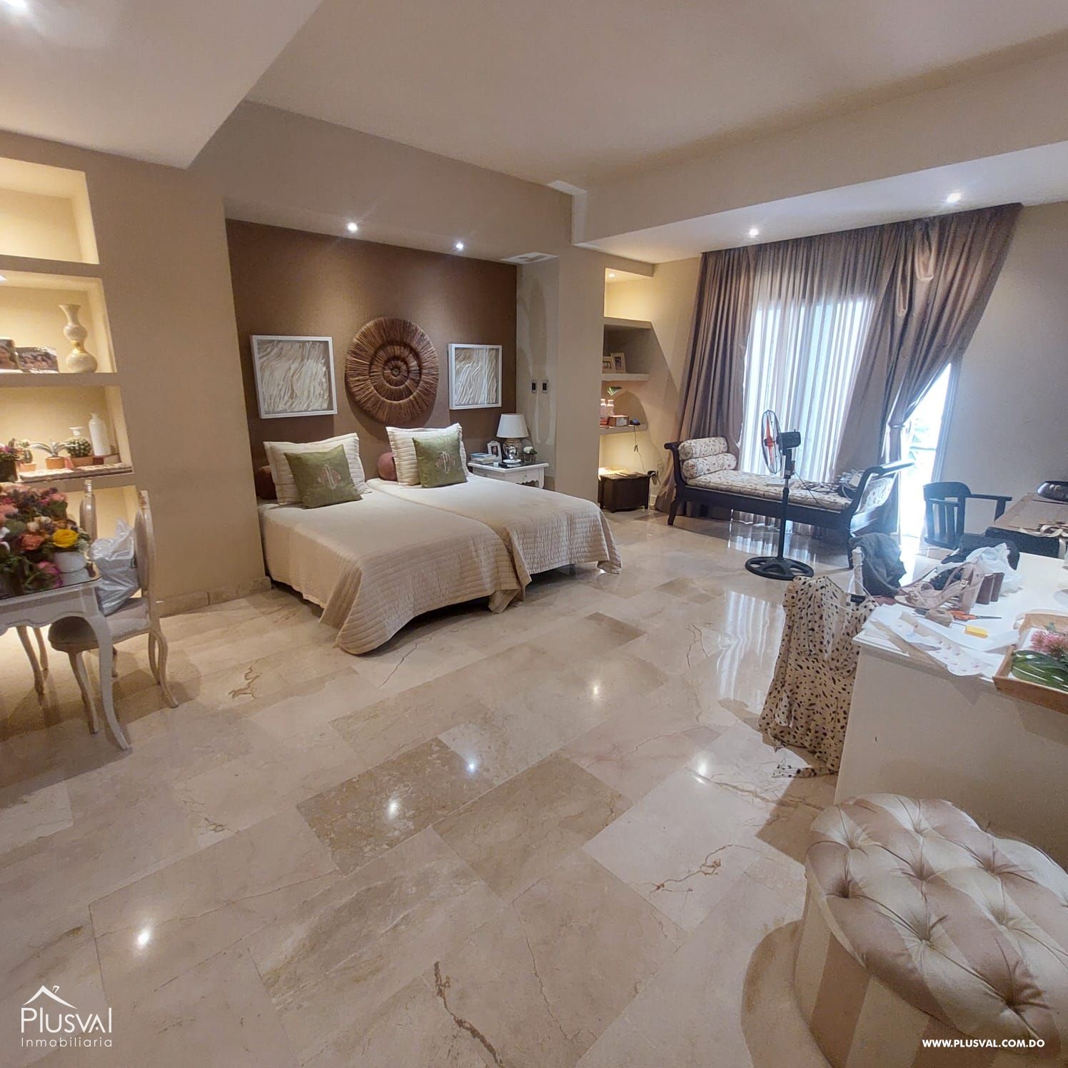 Hermoso y amplio apartamento de lujo en venta en Piantini 403396