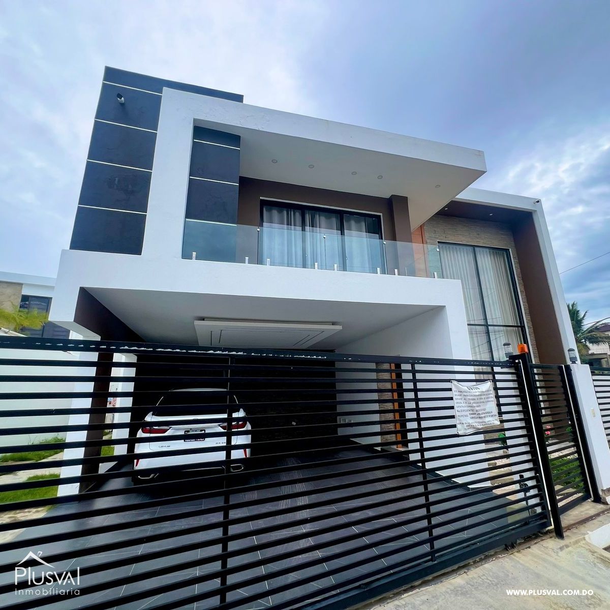 Impresionante casa en el Doral Puerto Plata 388777