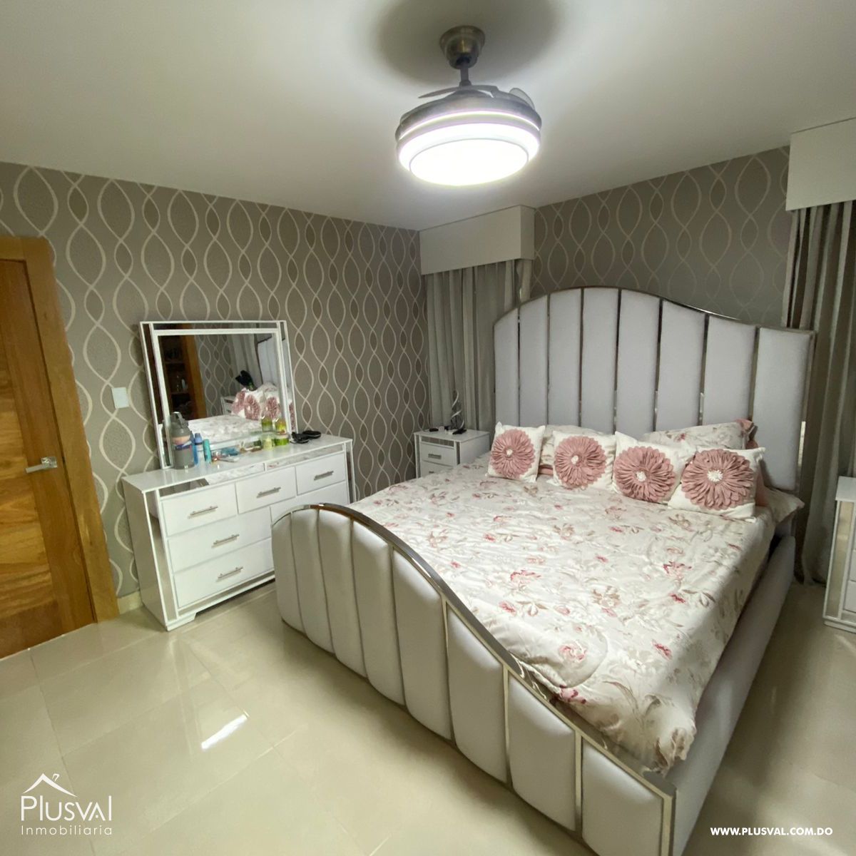 Amplio y cómodo apartamento en una zona atractiva y cercana a los puntos mas importantes de la ciudad, Reparto Imperial 316126