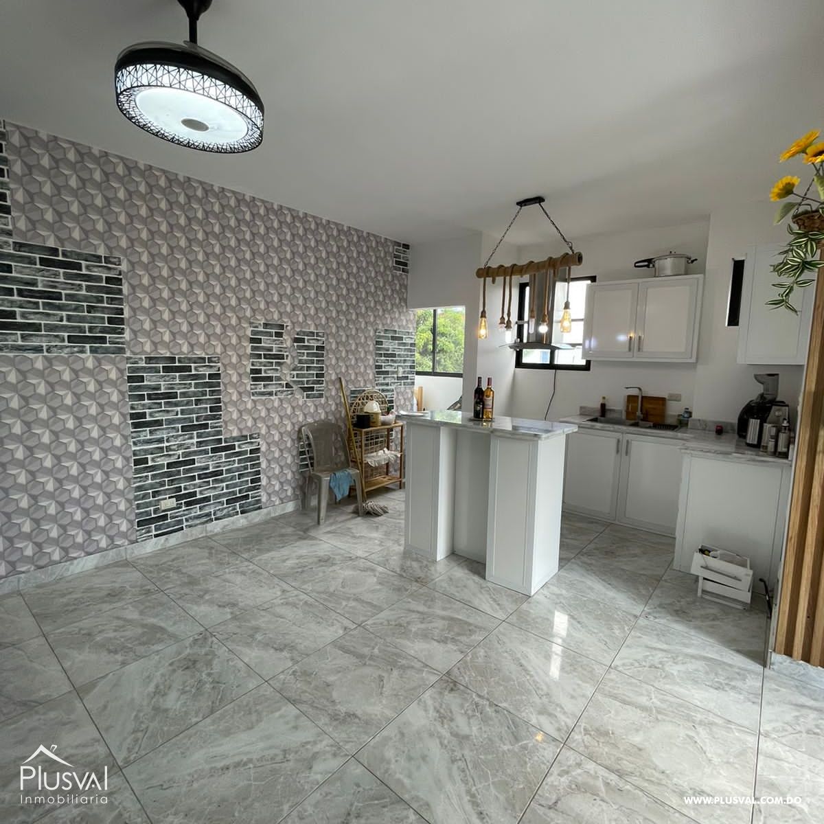 Amplio Apartamento en Alquiler en Cerro Alto, Santiago 399903