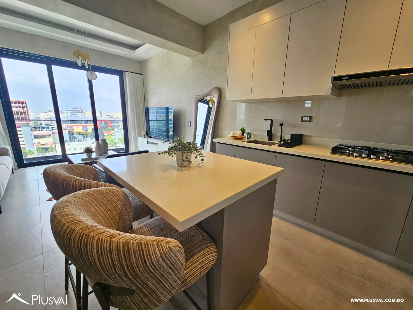 Apartamento amueblado en alquiler en Evaristo Morales 519905