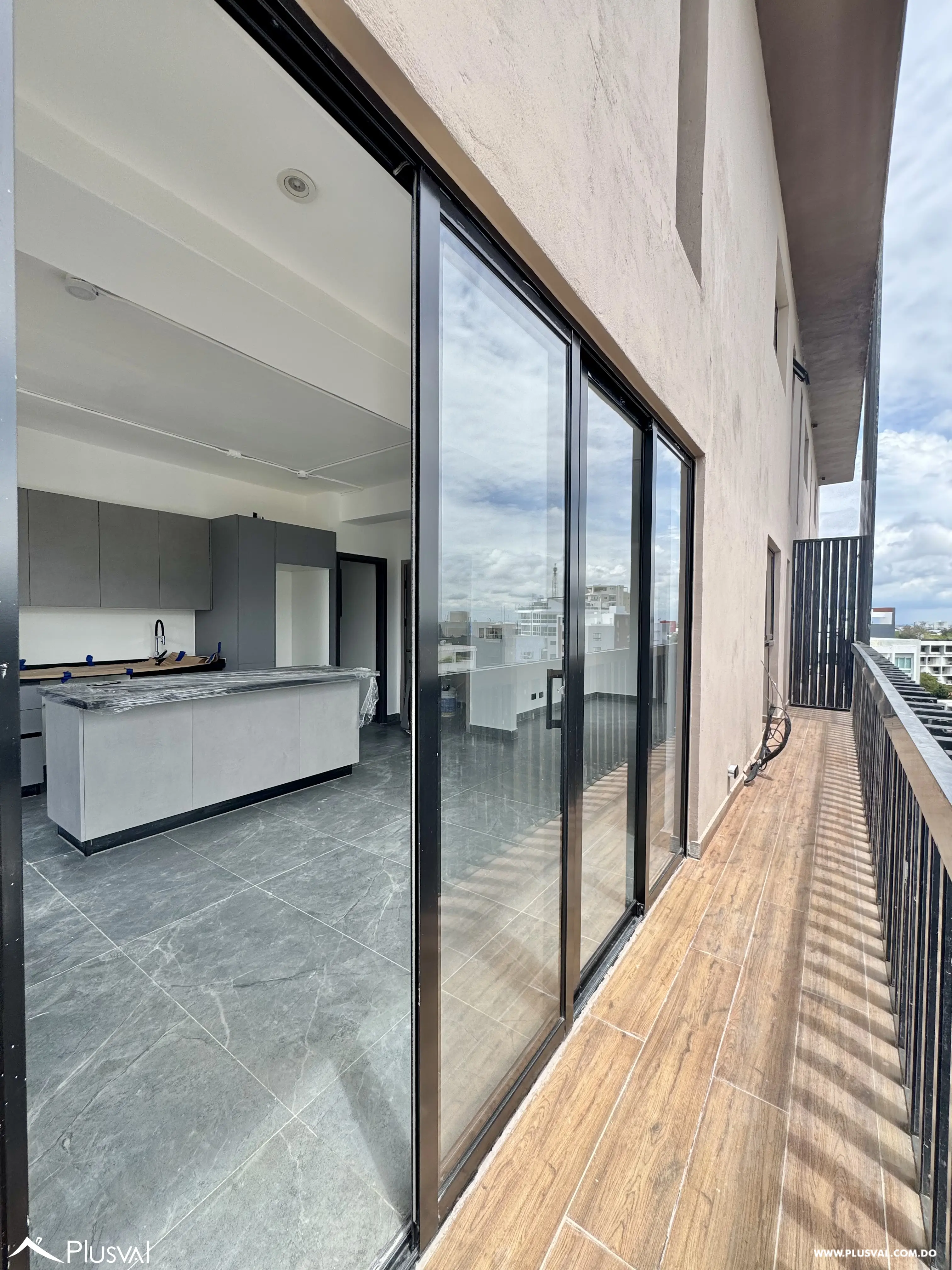 Alquilo Maravilloso Apto. Tipo Loft con excelente Balcon tipo Terraza 501629