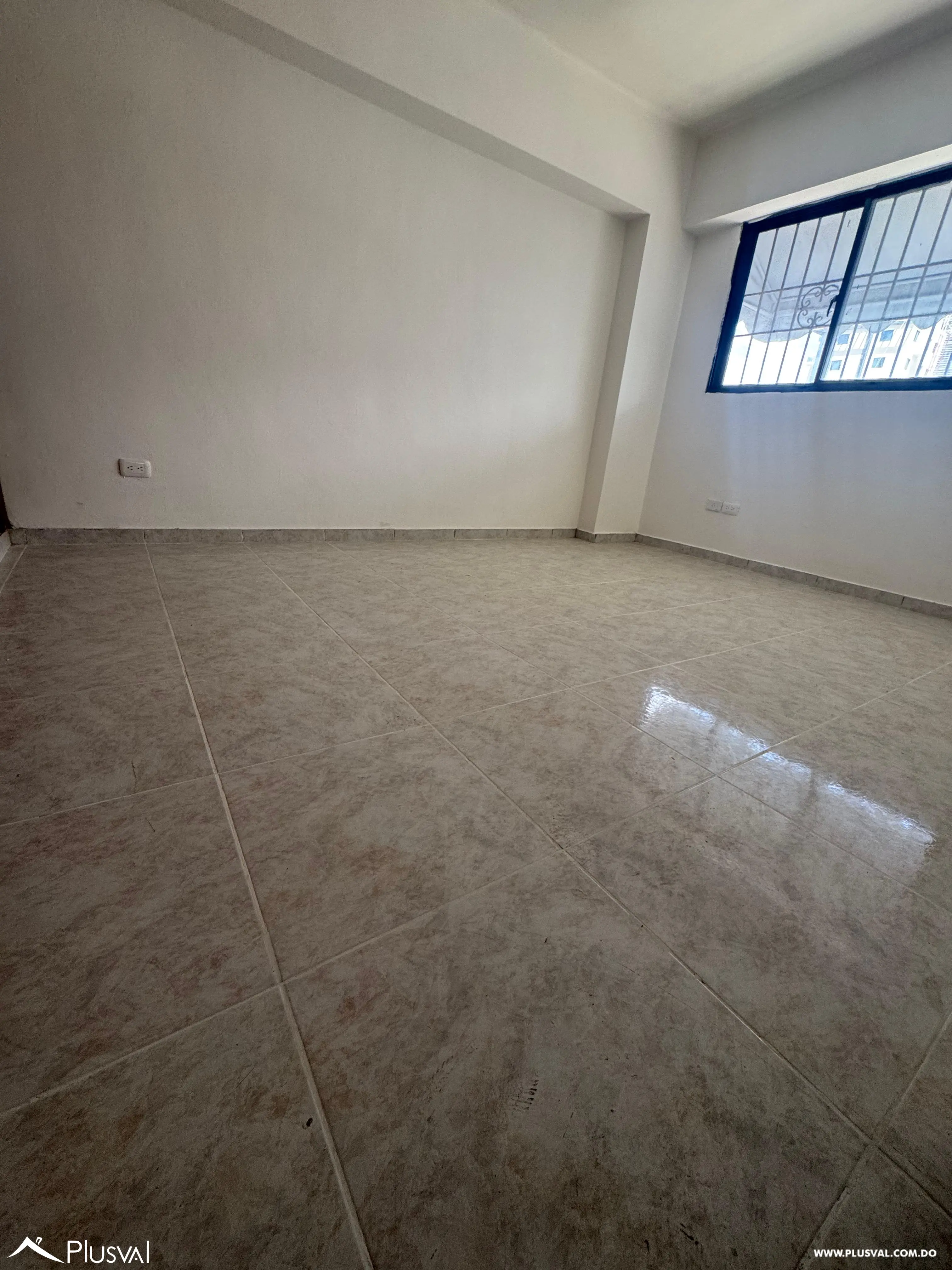 Venta de apartamento clasico en Paraíso 461389