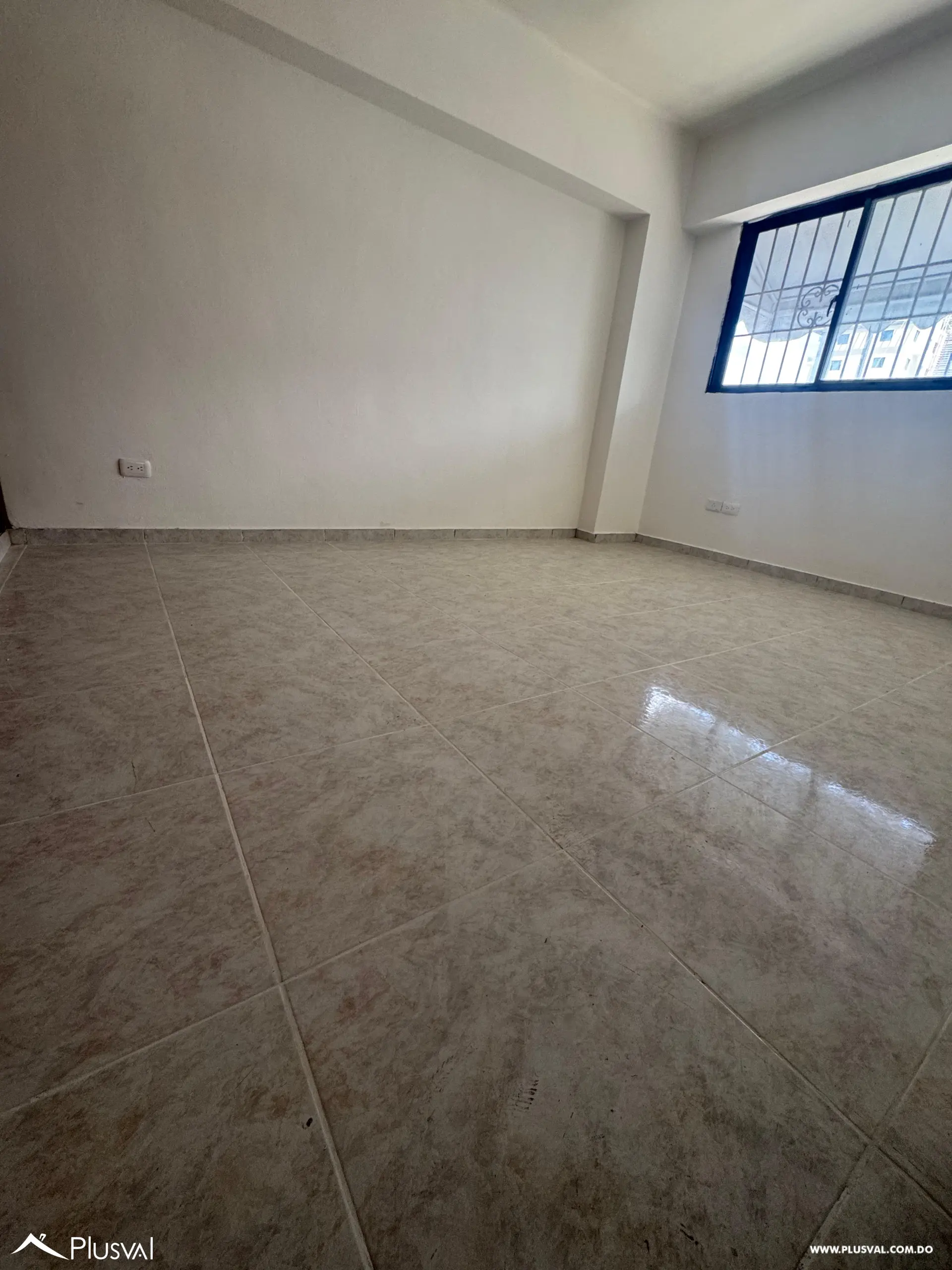 Venta de apartamento clasico en Paraíso 461389