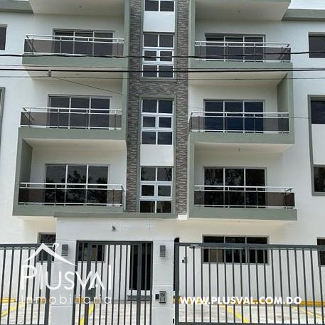 Proyecto con excelentes acabados y cómodos 140  metros de apartamento. 425947