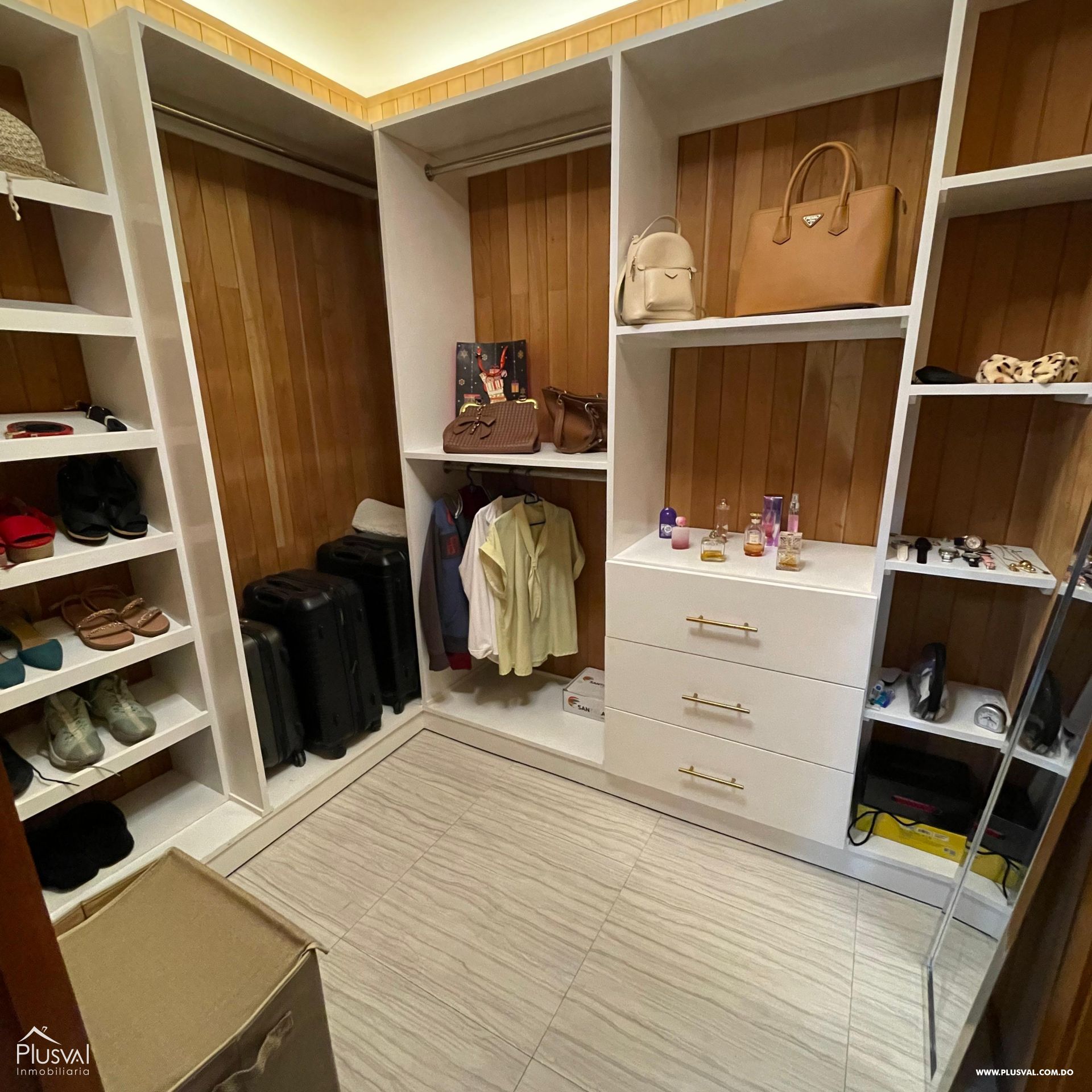 Apartamento de Lujo en segundo nivel, La Vega. 398834