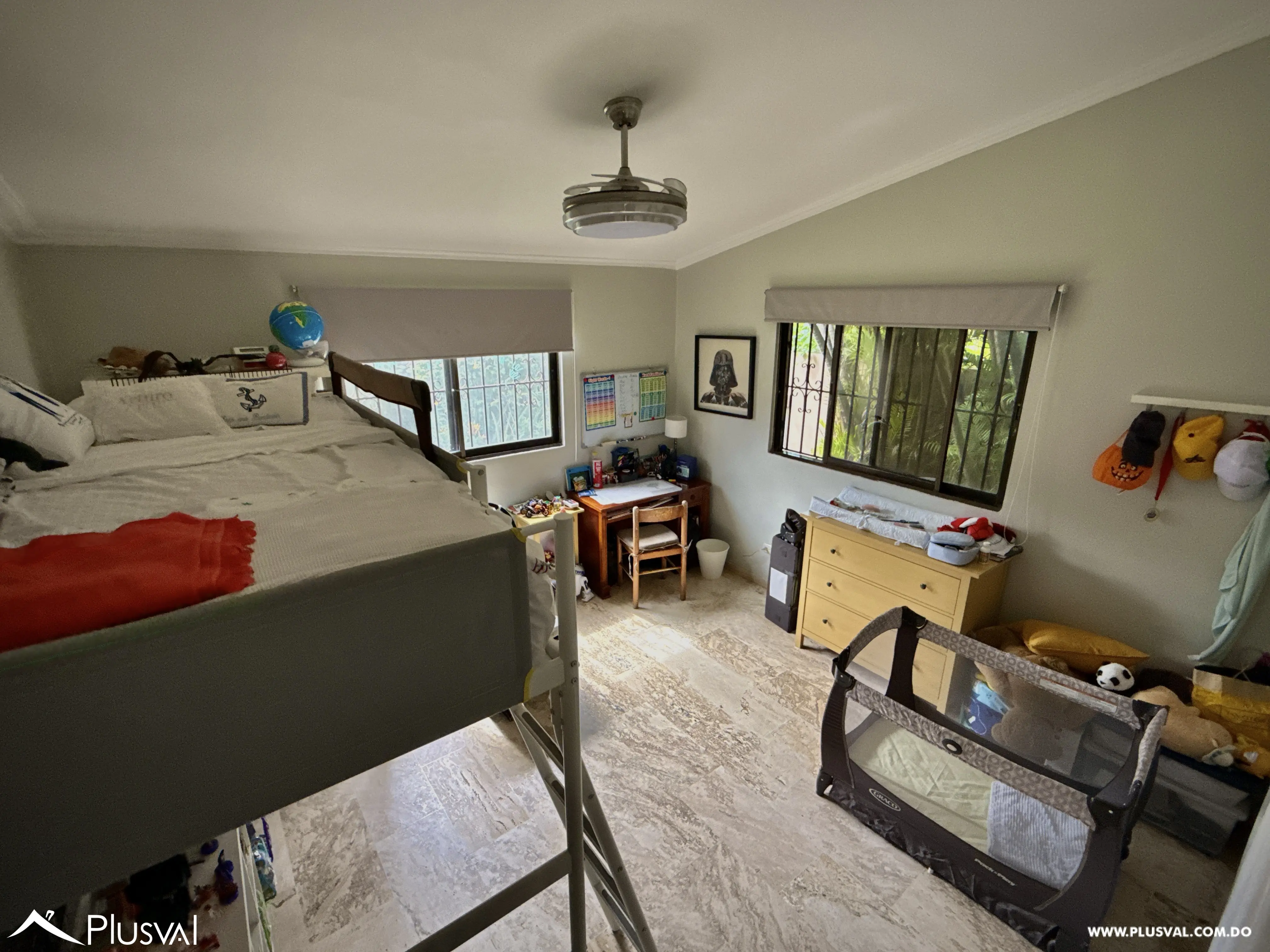 Exclusiva Residencia de Un nivel con Amplio Jardín y Patio en Cuesta Hermosa II 487483