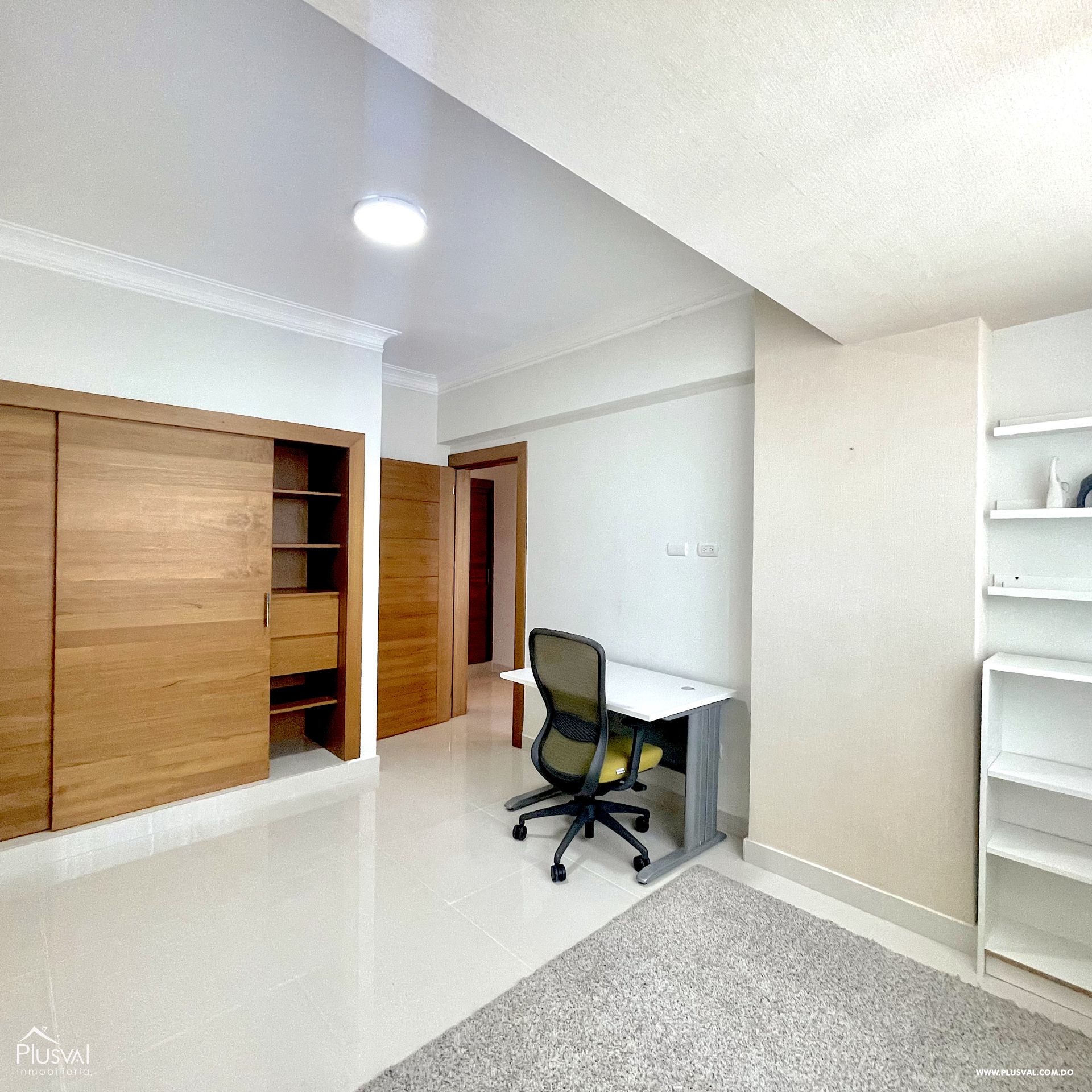 Apartamento amueblado en alquiler, Evaristo Morales 500246