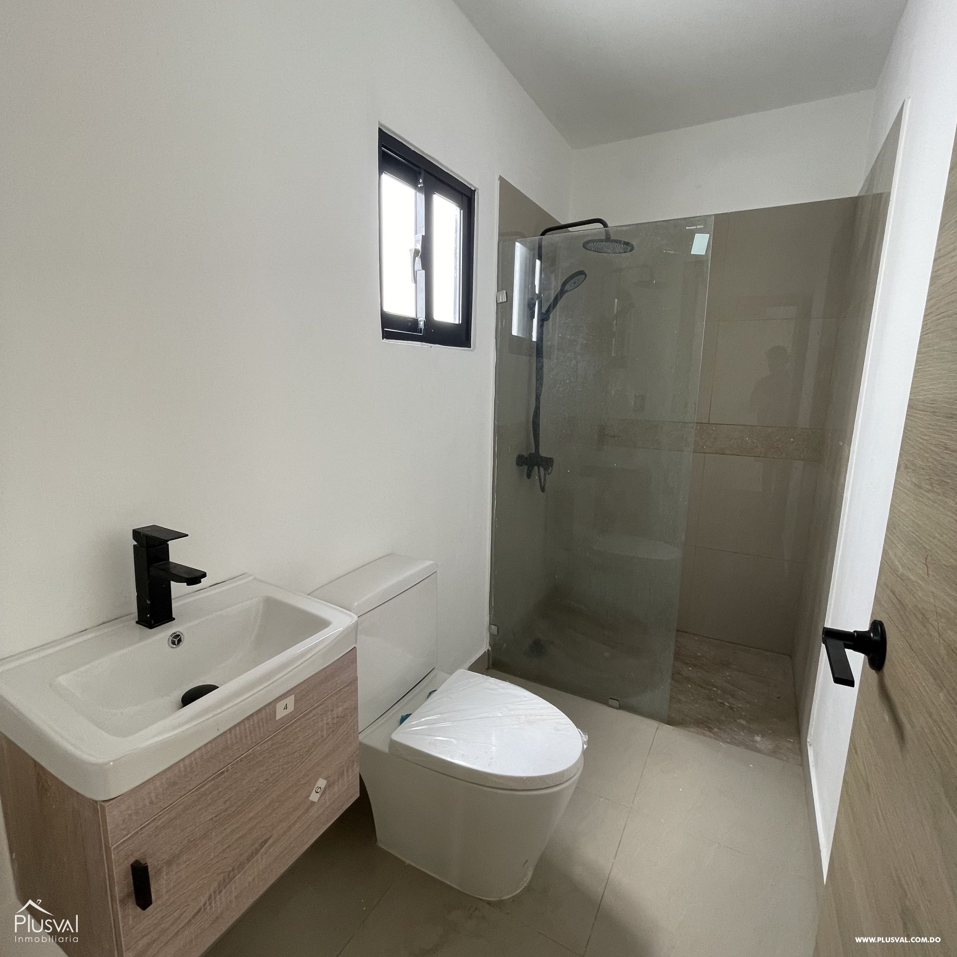 Casa en Alquiler en el Residencial Brisas de Punta Cana 451255