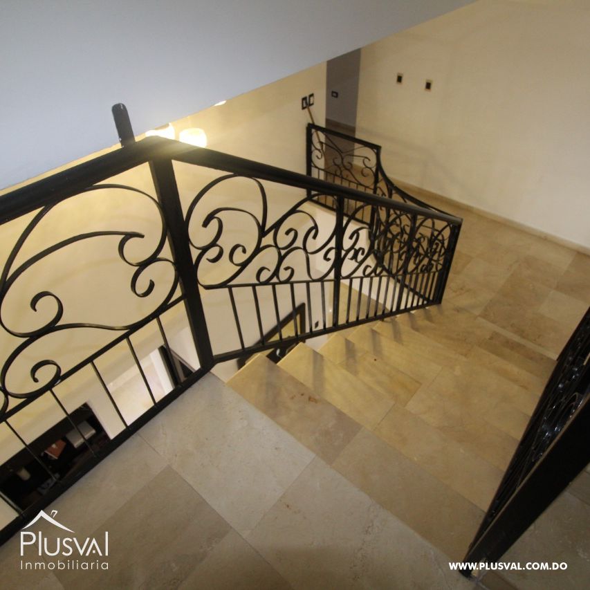 Penthouse de 3 niveles. En el corazón de Evaristo Morales 225067