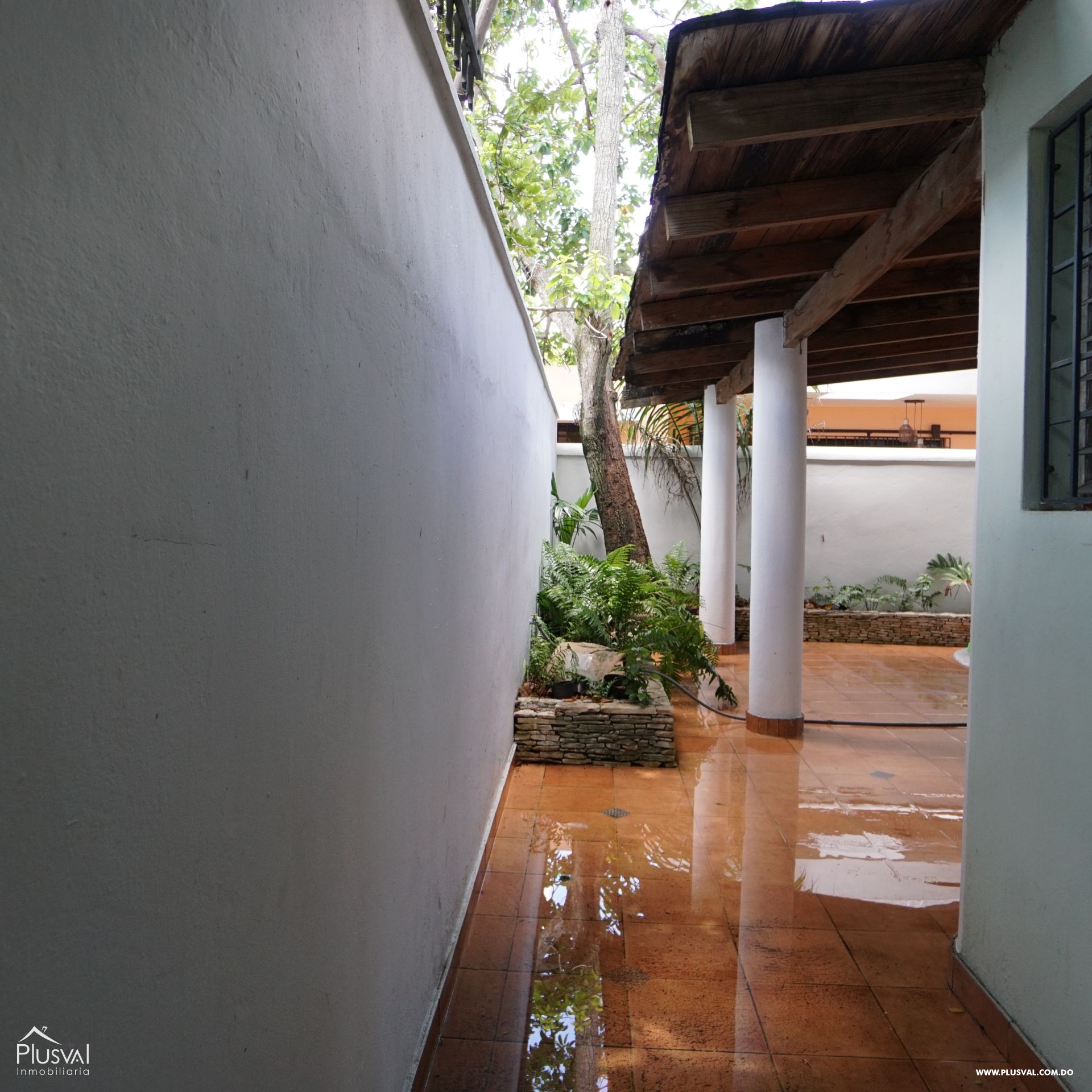 Amplia casa en VENTA en Cuesta Brava. 383614