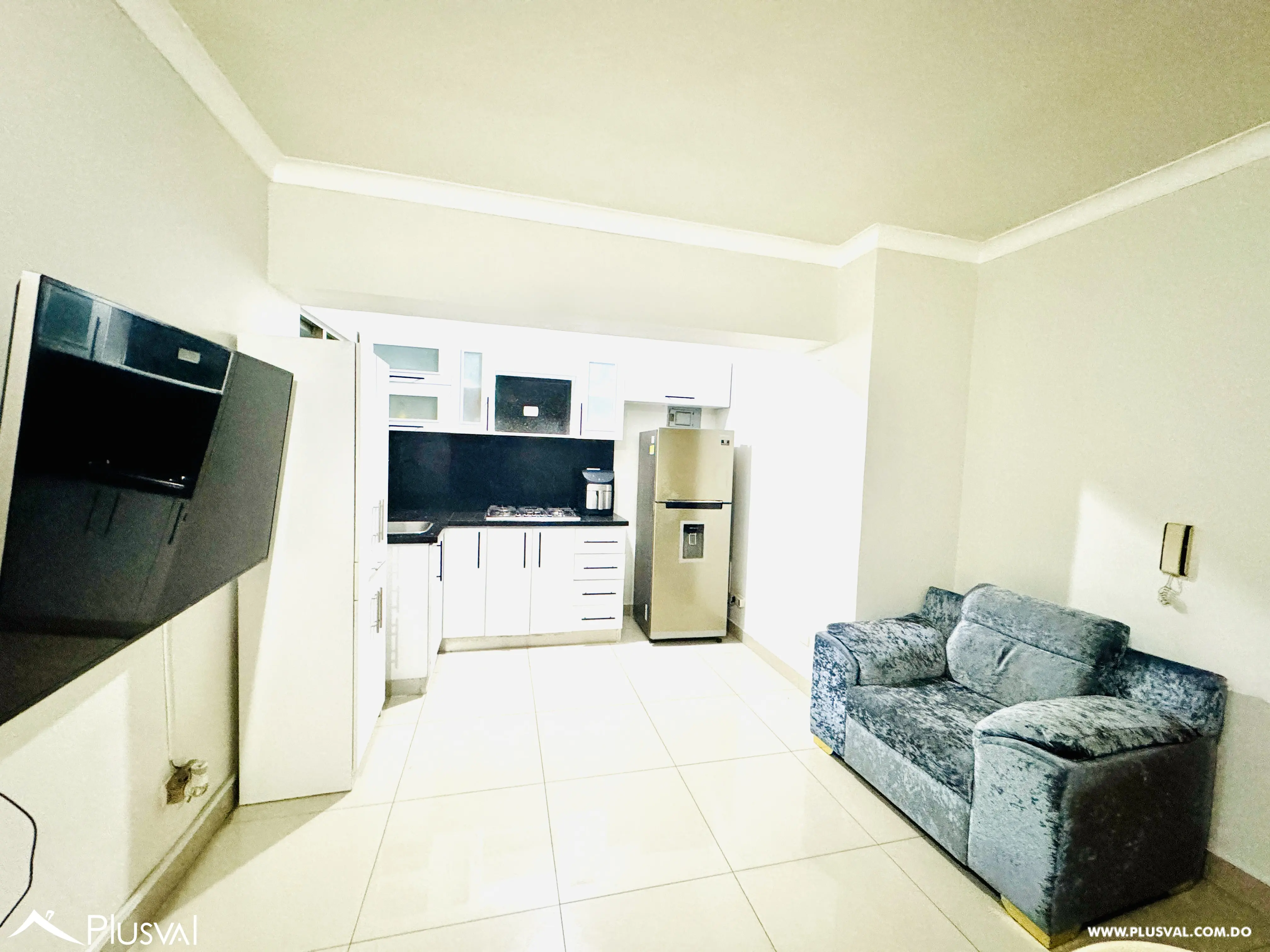 Cómodo apartamento tipo estudio para inversión estratégicamente ubicado. 470455