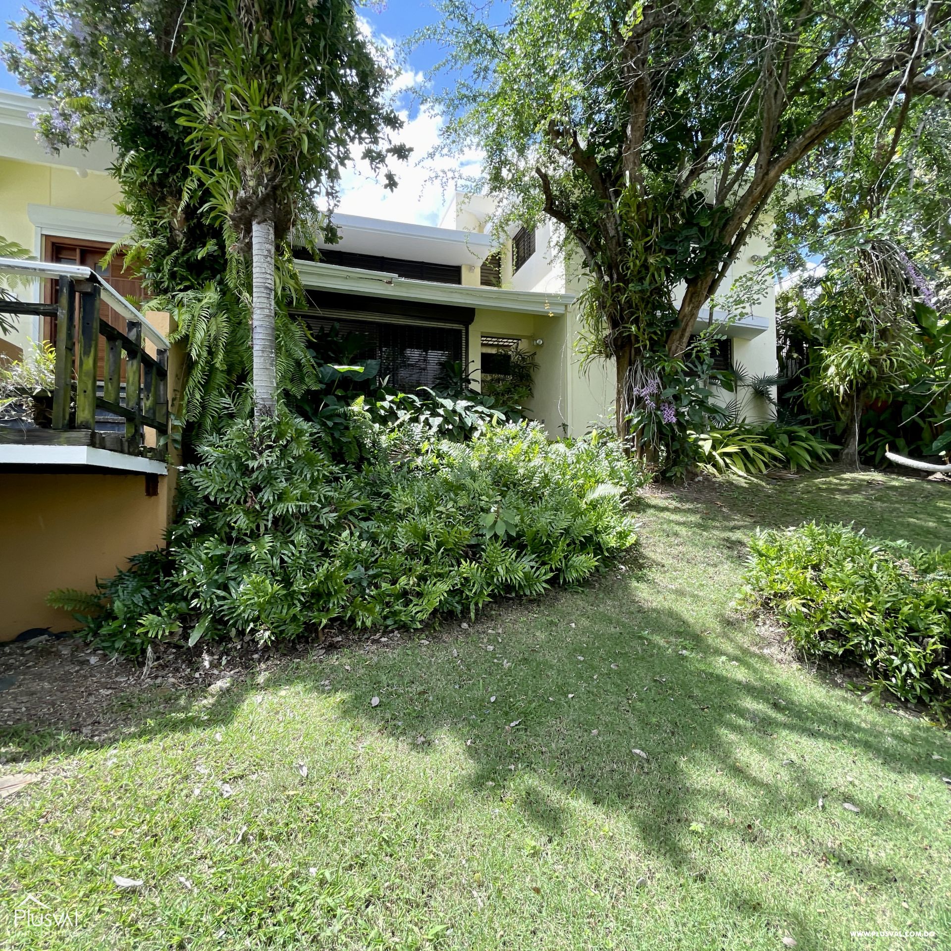 Casa en Venta en Los Ríos, Grandes Espacios, patio y Jardín 215376