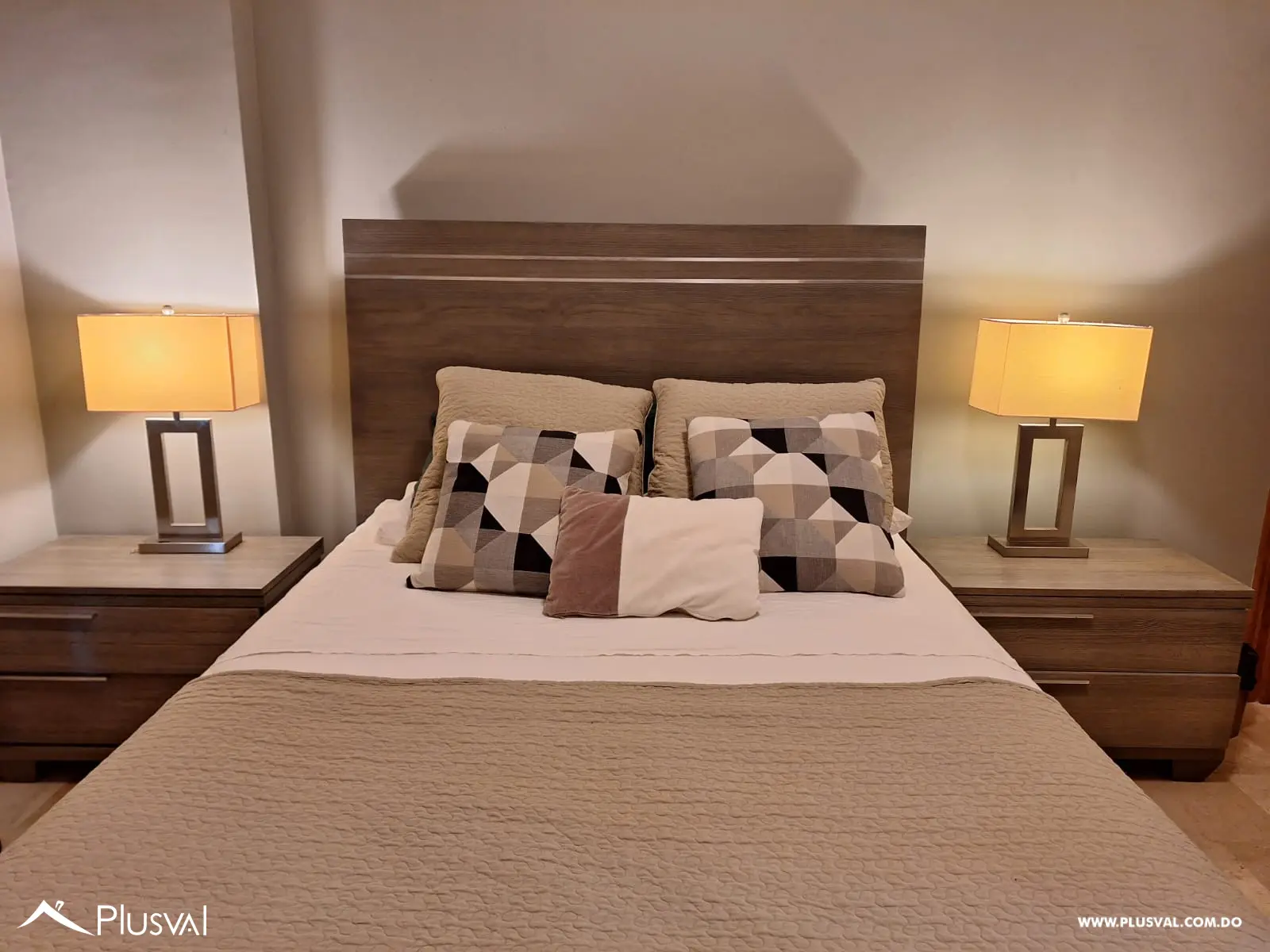 Apartamento moderno amueblado en Naco 497971