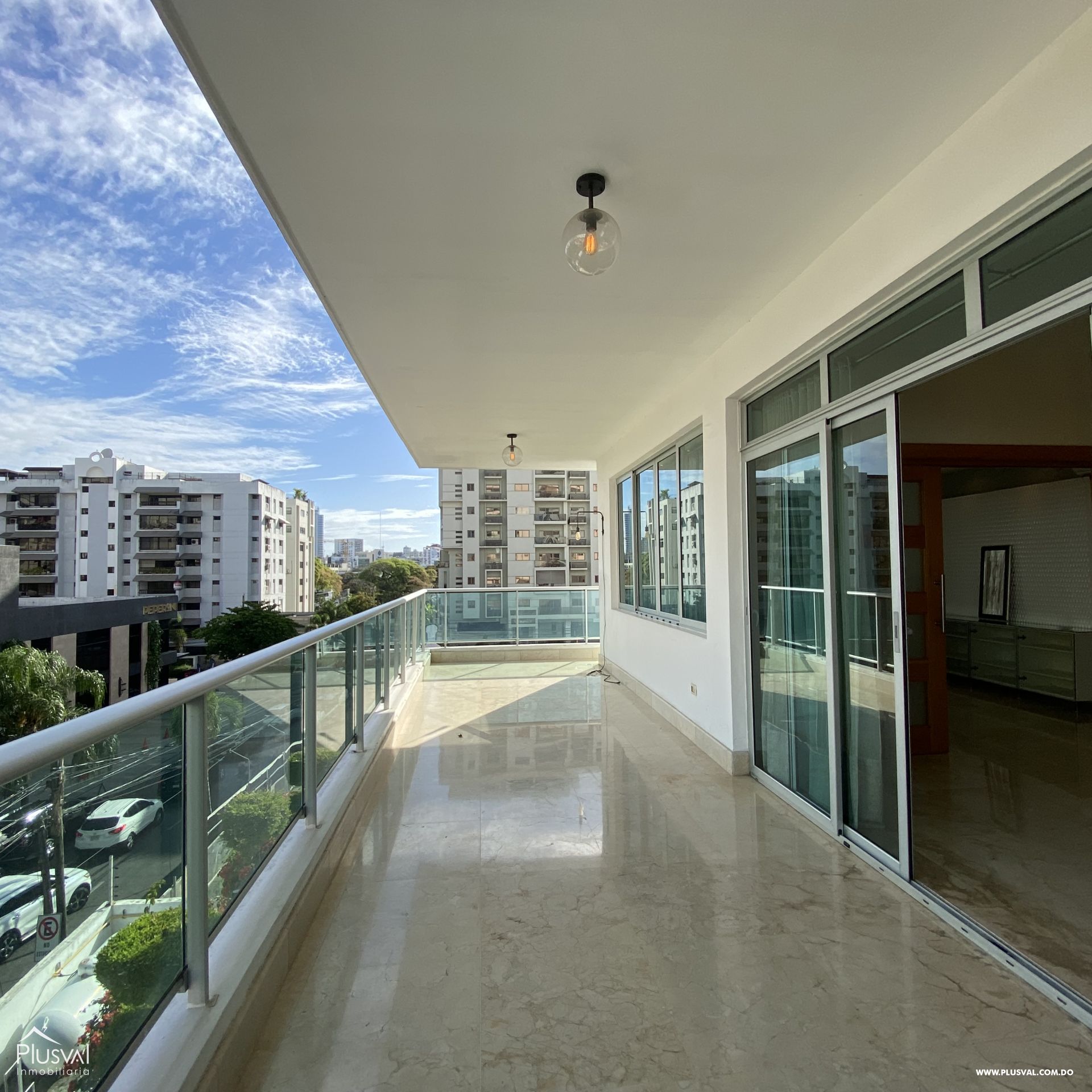 Alquilo Excelente Apartamento en el Corazón  Piantini 430600