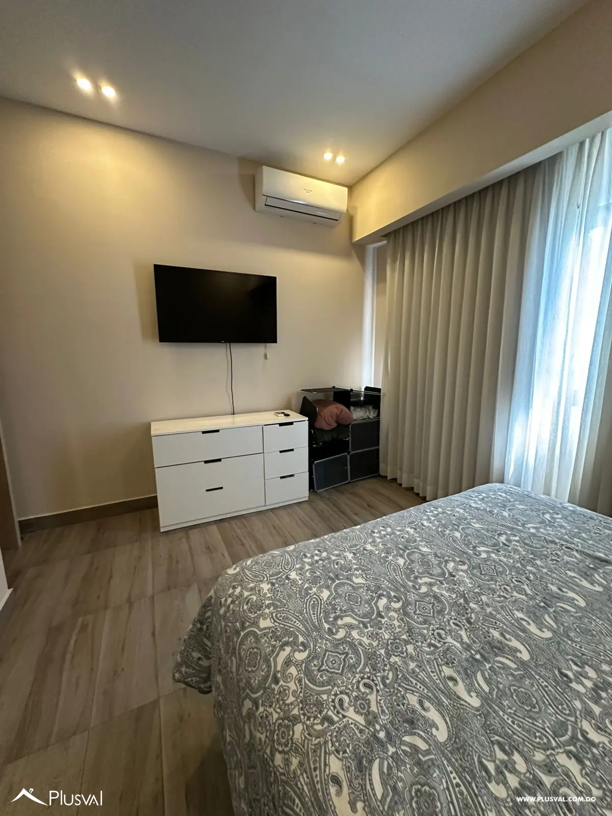 Amplio apartamento amueblado en piantini. 492085