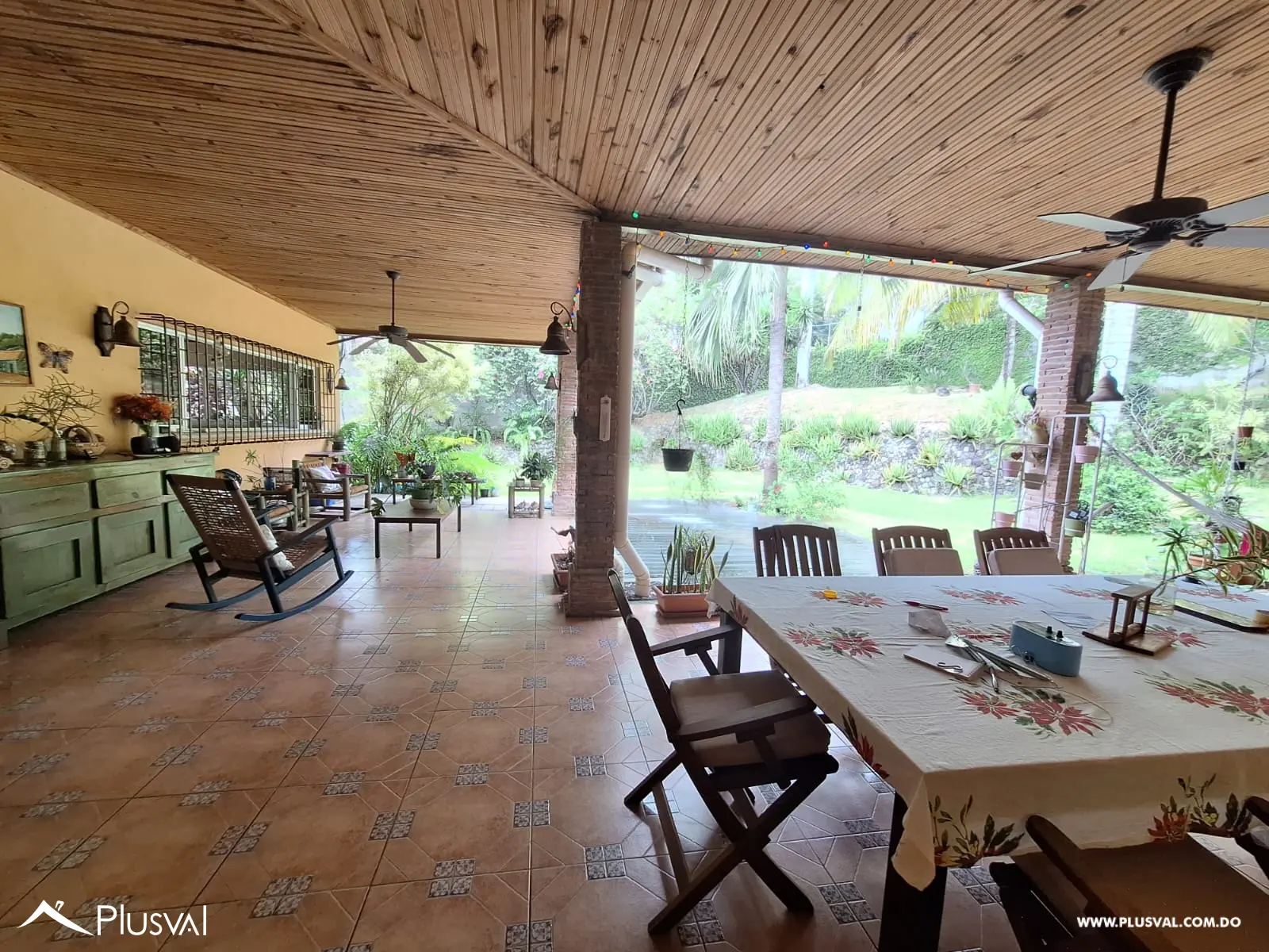 Amplia Casa en venta de 1 nivel + Semisotano en Cuesta Brava 461237