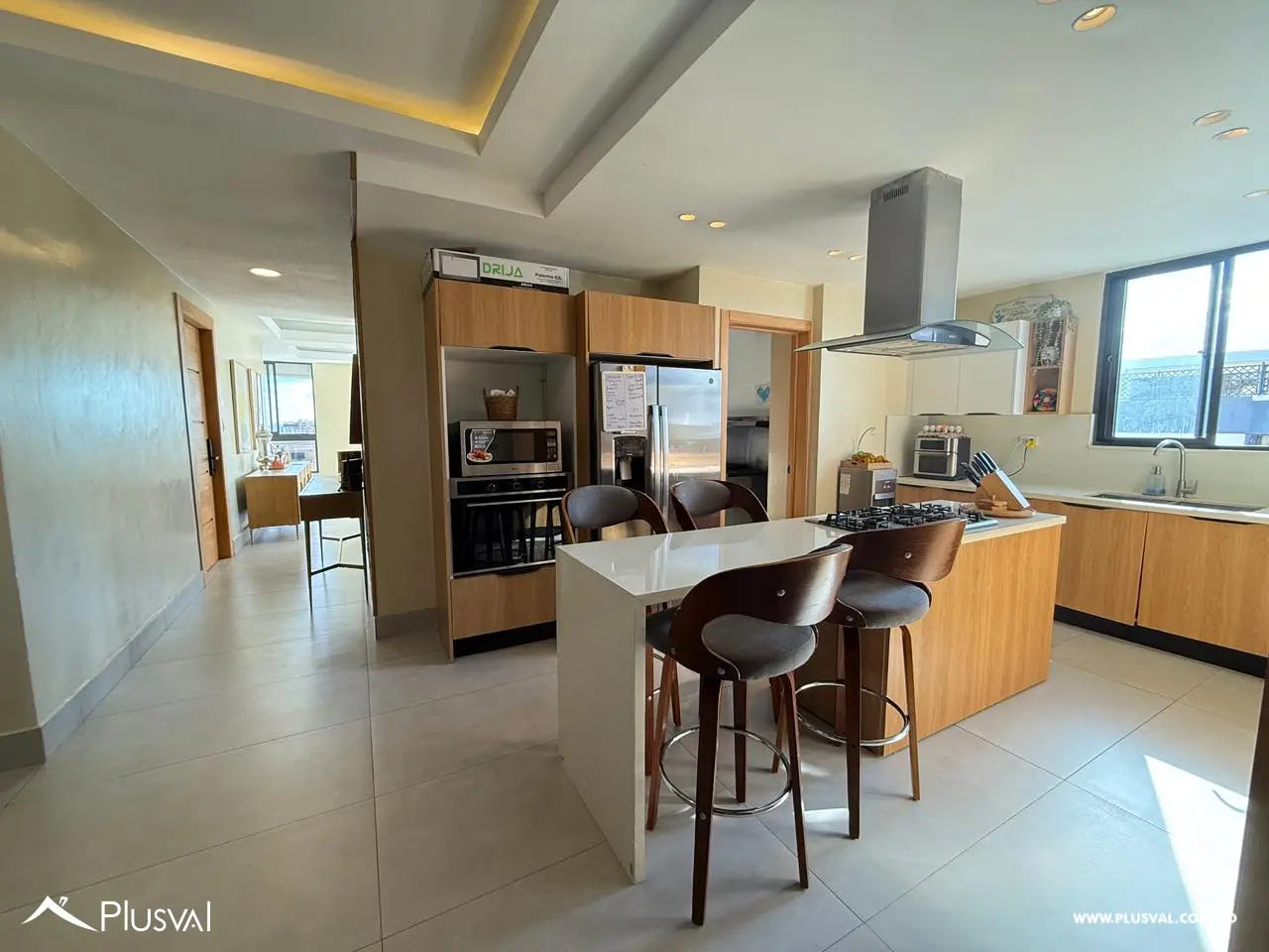 Amplio e iluminado penthouse en exclusiva zona de Evaristo Morales 487426