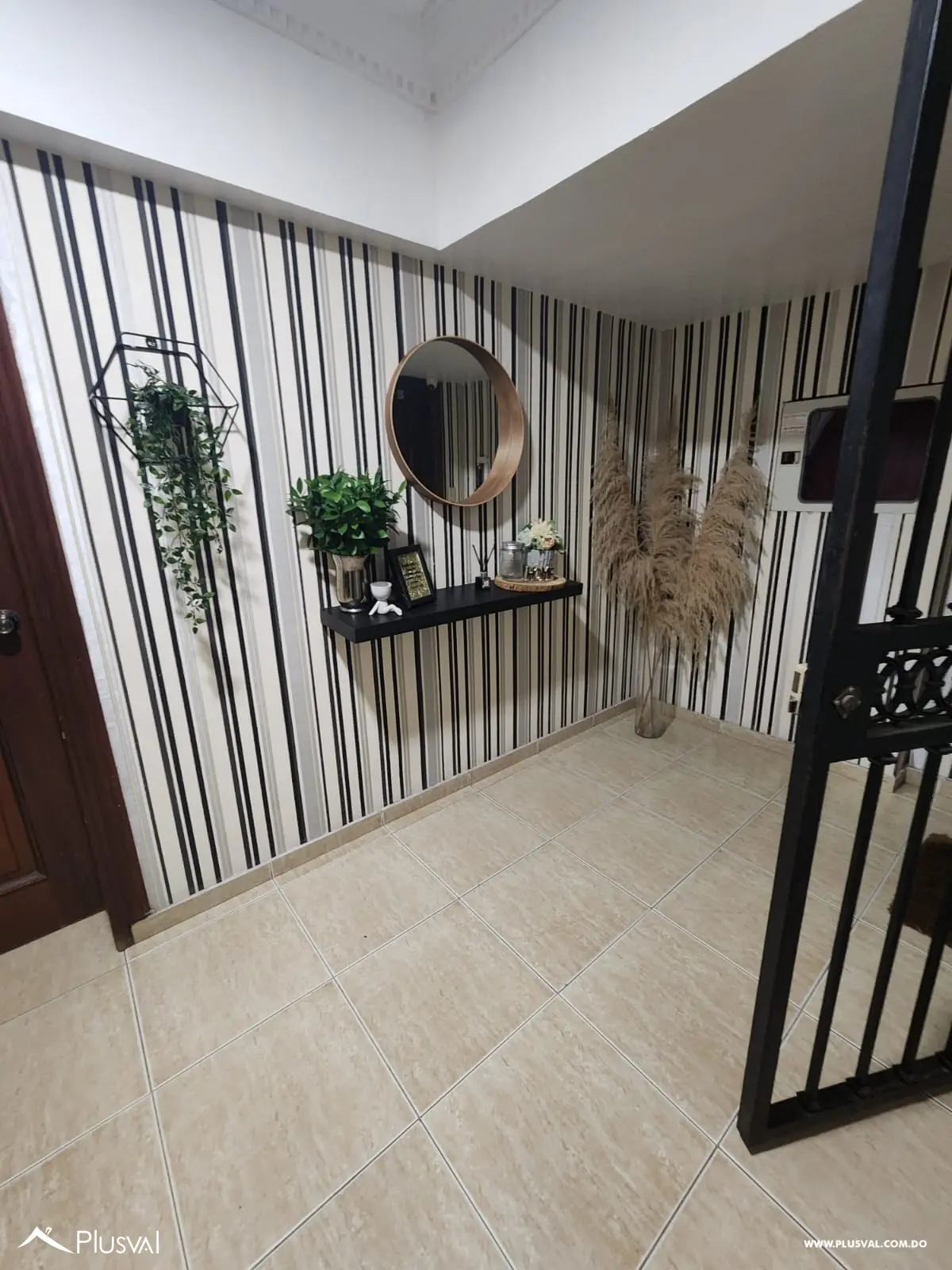 Apartamento de 3 habitaciones en alquiler en Evaristo Morales 496504