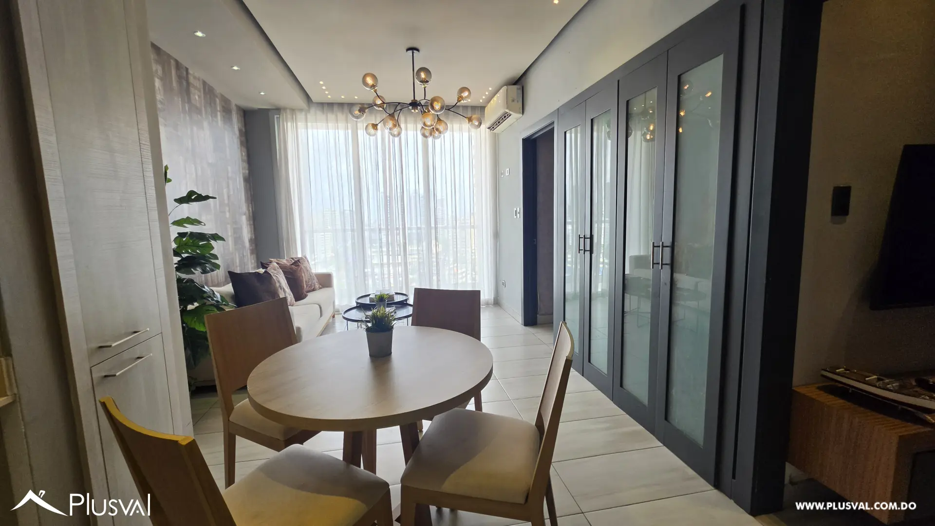 Apartamento AMUEBLADO en Alquiler, Naco 516023