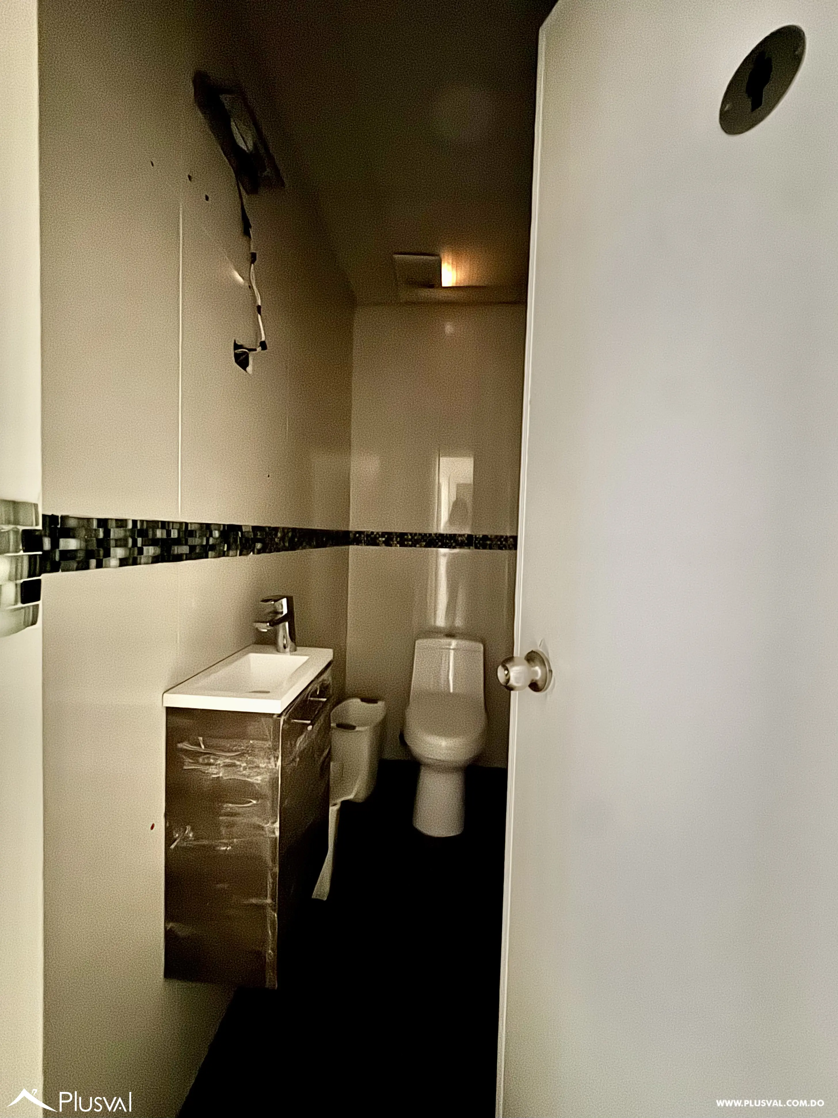 Alquilo Maravilloso Local Comercial en Esquina en Arroyo Hondo Viejo 512863