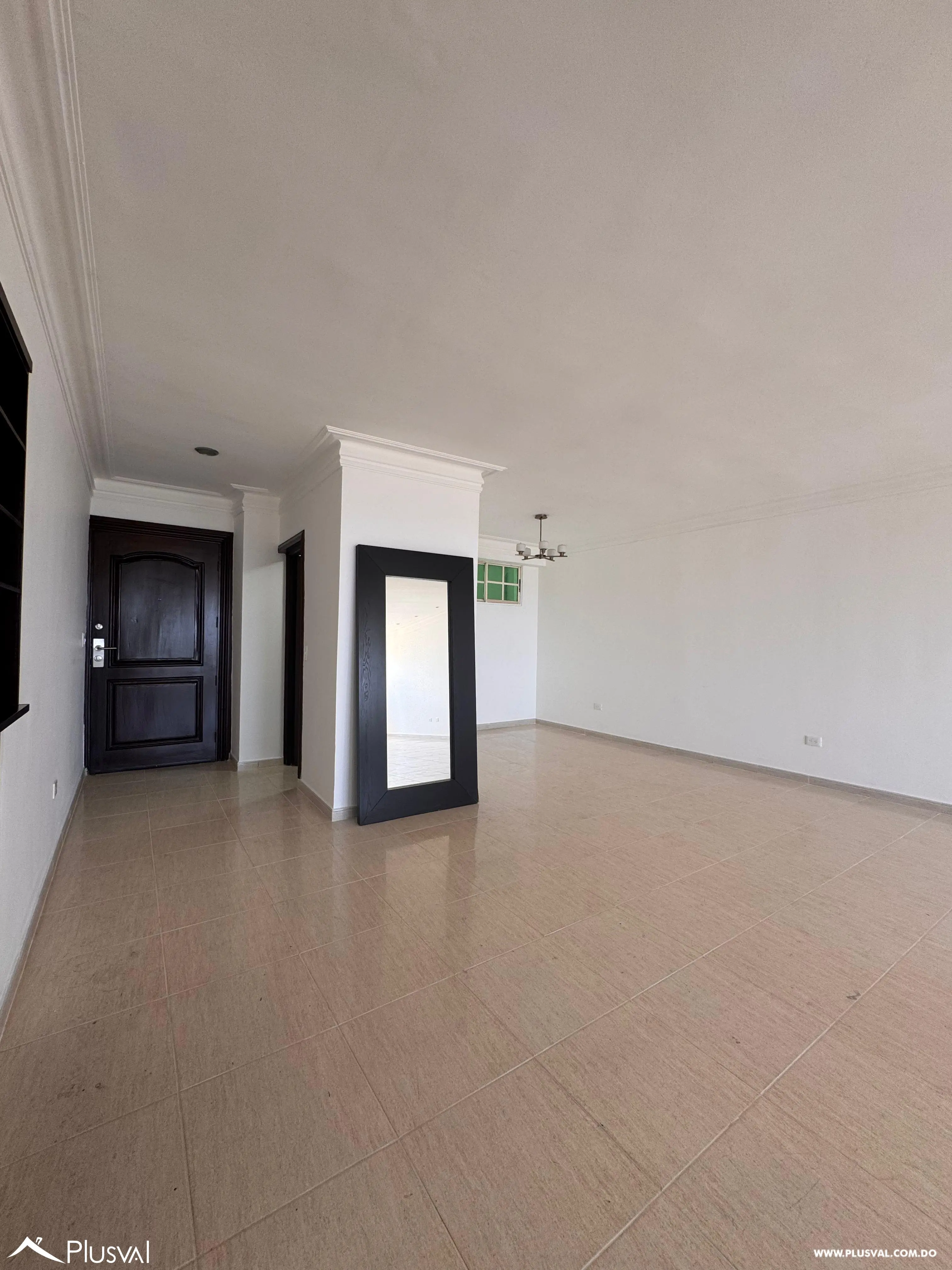 Amplio y hermoso apartamento en Alquiler con impresionante vista al mar. 504640