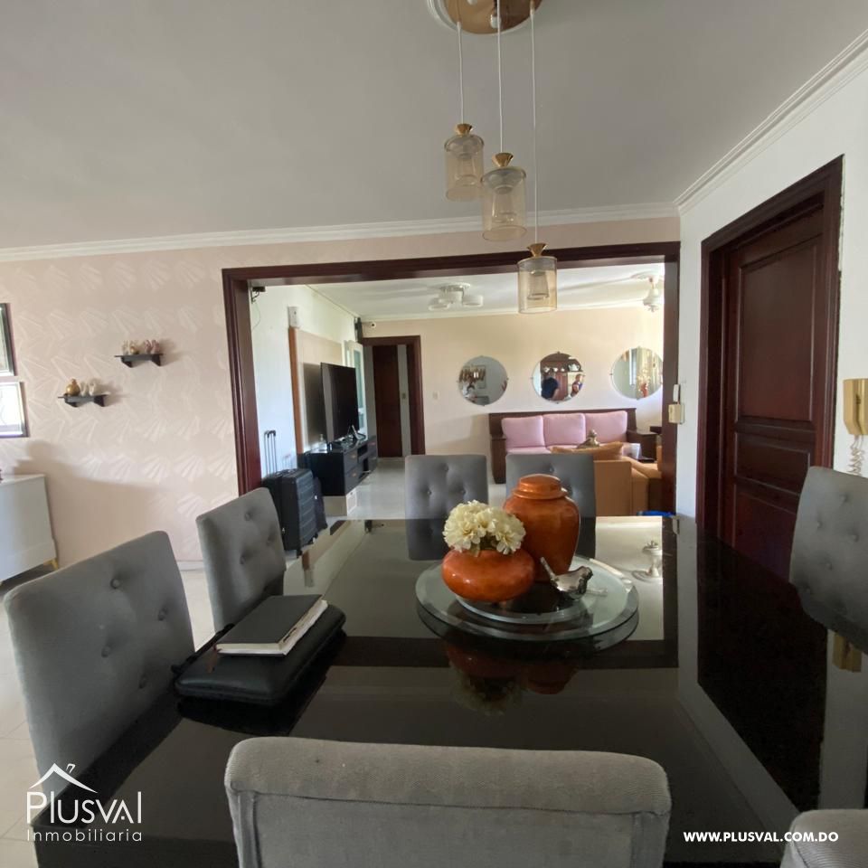 Amplio apartamento en una zona exclusiva y céntrica. 373242