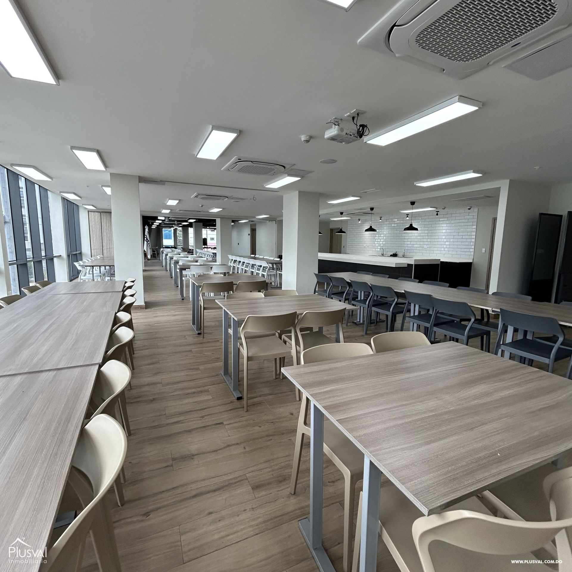 Edificio Corporativo Av. Romulo Betancourt Tercer Nivel 372809