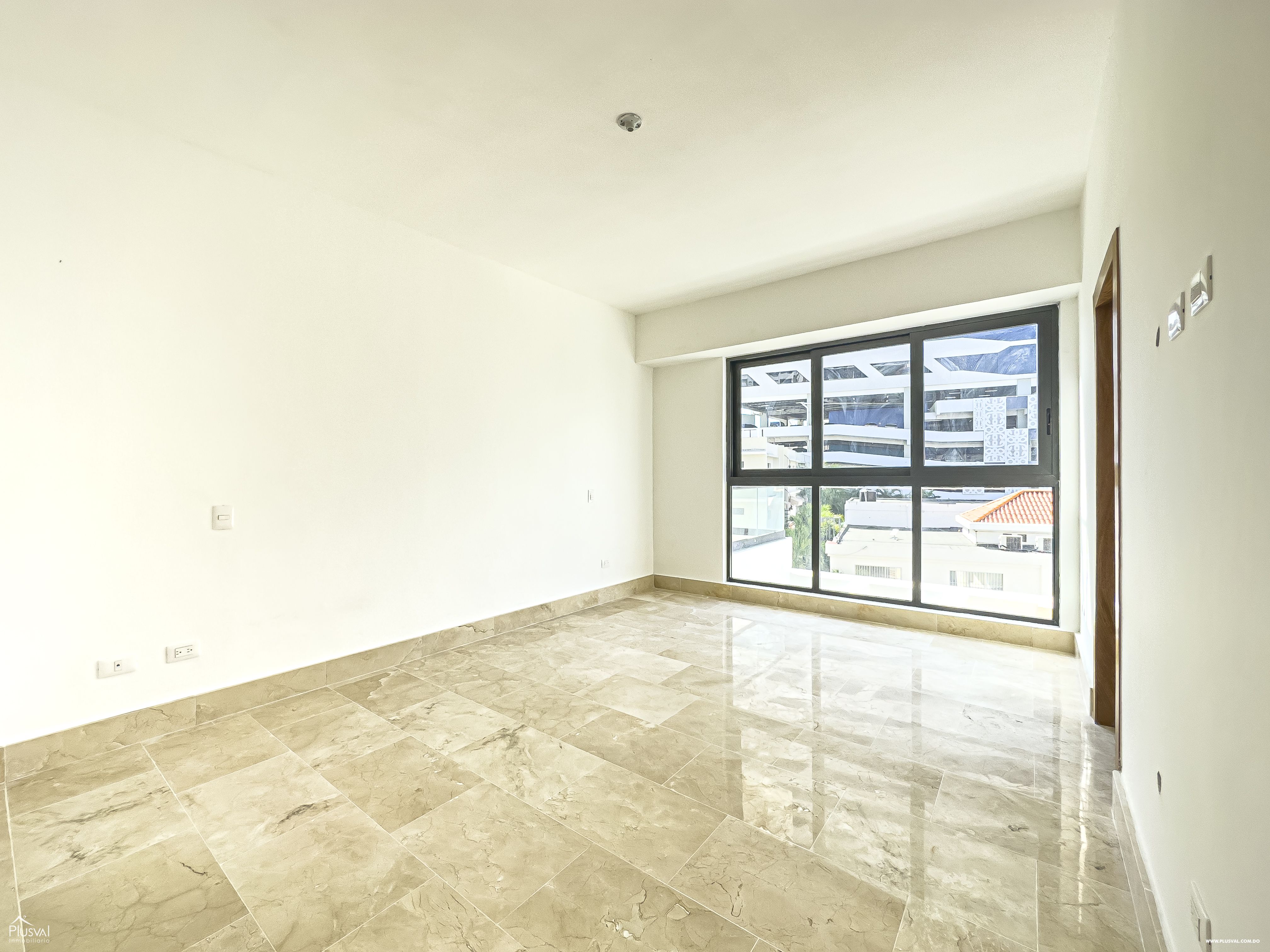 Apartamento en alquiler con línea blanca, Piantini. 284302