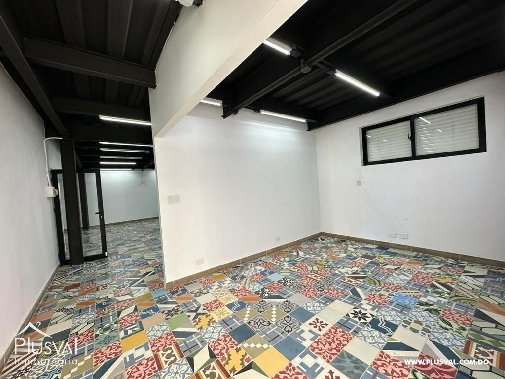 En Piantini , local en 2do piso en alquiler . Solo ofic administrativas 276014