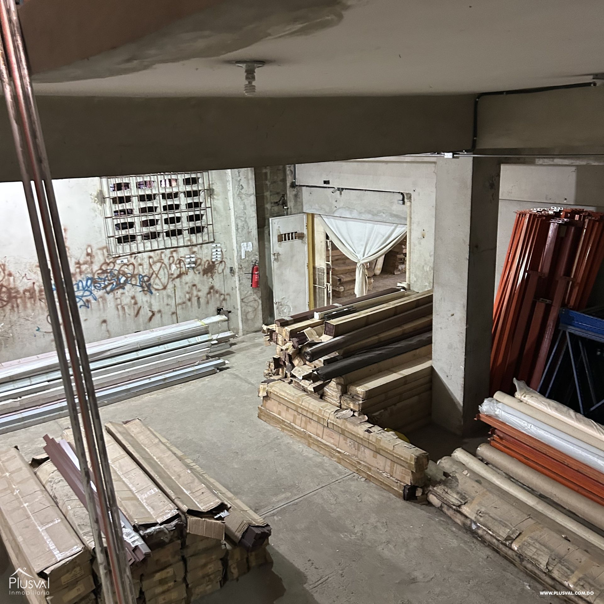 Alquiler de local comercial en San Carlos 381756