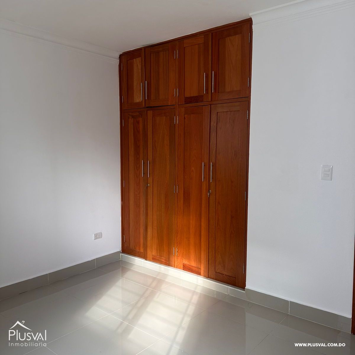 "Exclusivo PH con Vista a las Montaña detrás del HOMS: Tranquilidad y Confort en el Corazón de Santiago, República Dominicana"  E4 338279