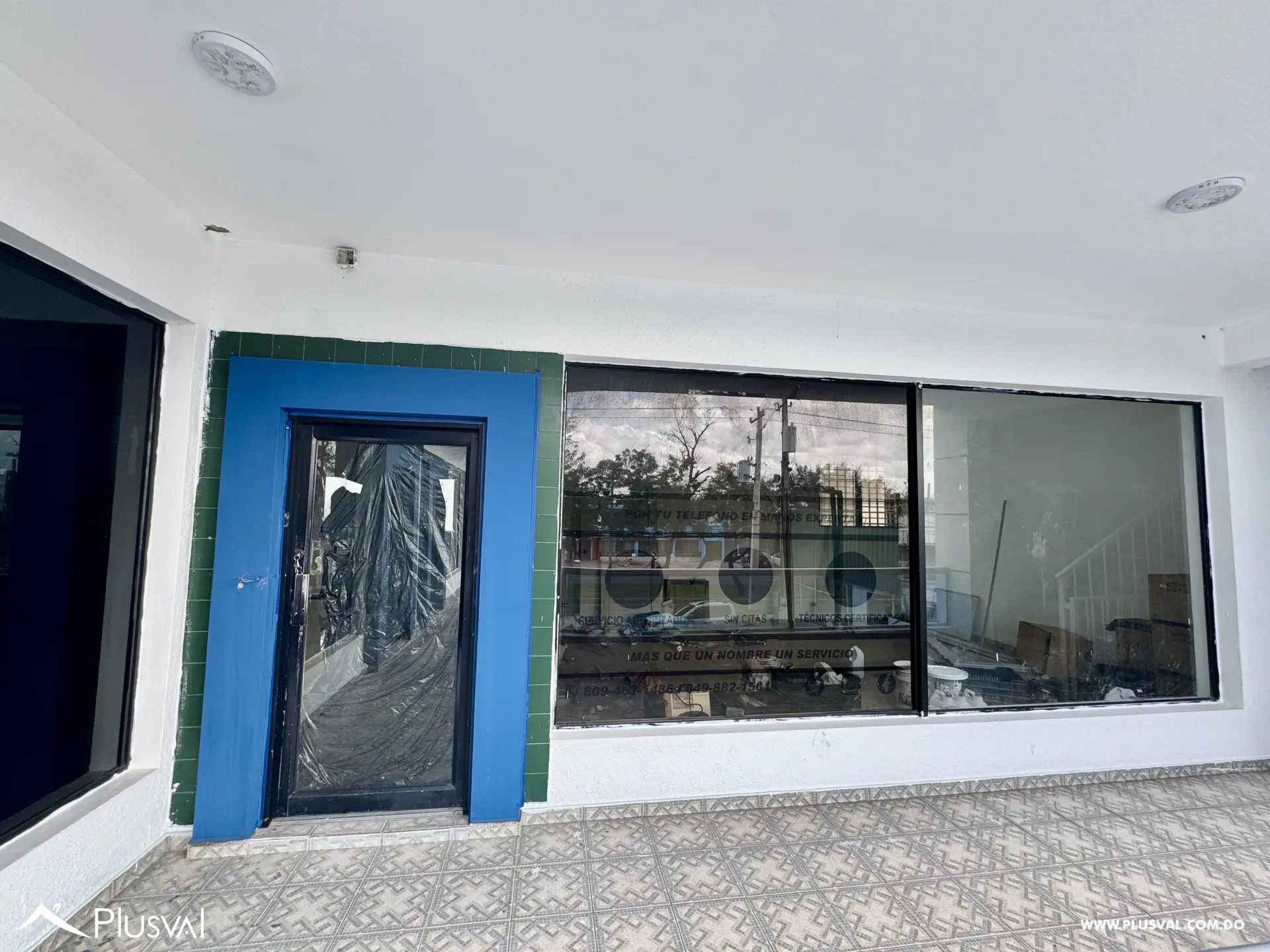 Alquilo Excelente Local de 64 mt2 en 2do Nivel en la Av. Nuñez de Caceres 482778