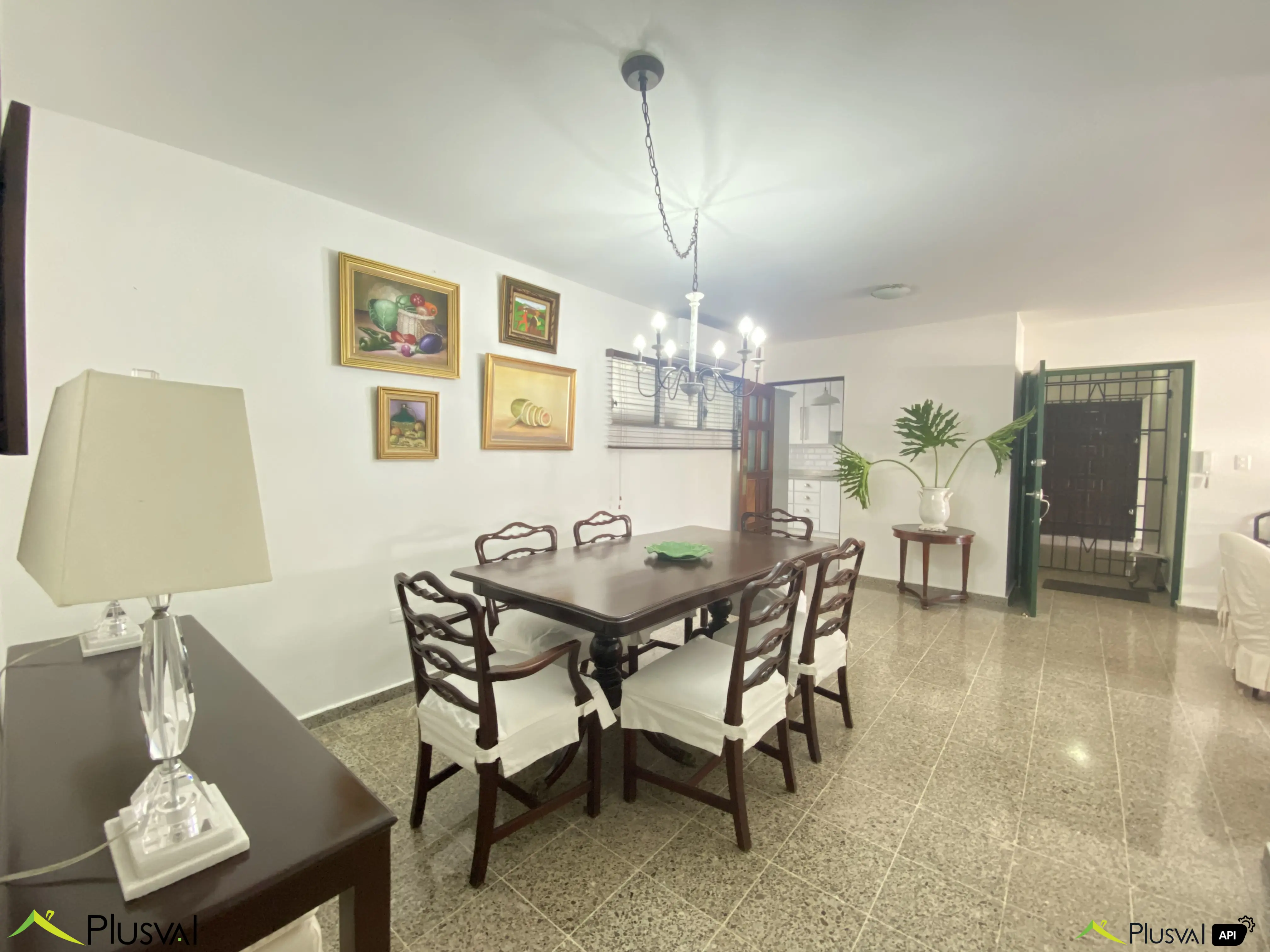 Excelente Apartamento en Alquiler Amueblado 449369
