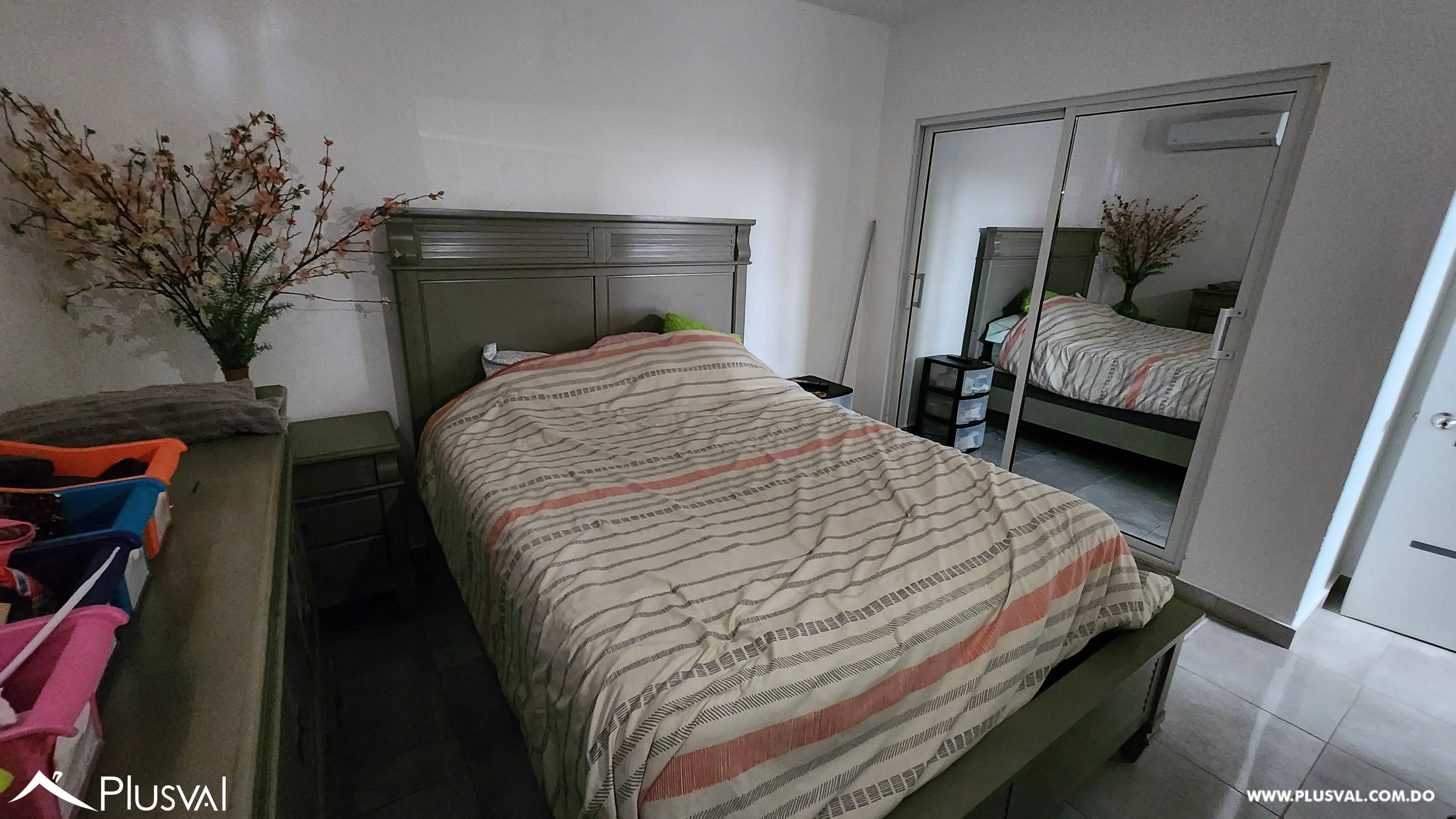 Se vende casa ideal para comercio y/o vivir. 473570