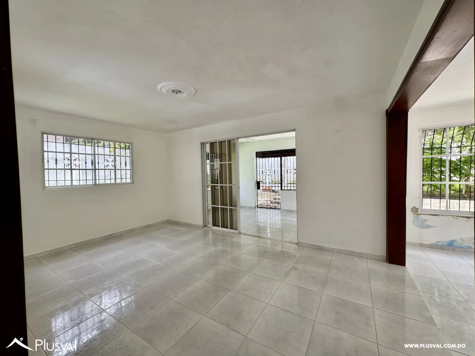 Alquilo Hermosa Casa de 2 Niveles en Resicencial El Ducado- Altos de Arroyo Hondo 518211