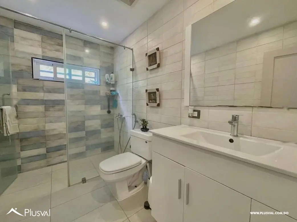 Casa en alquiler amueblada finamente con Patio y  Jacuzzi  en la mejor zona en Los Ríos 528237
