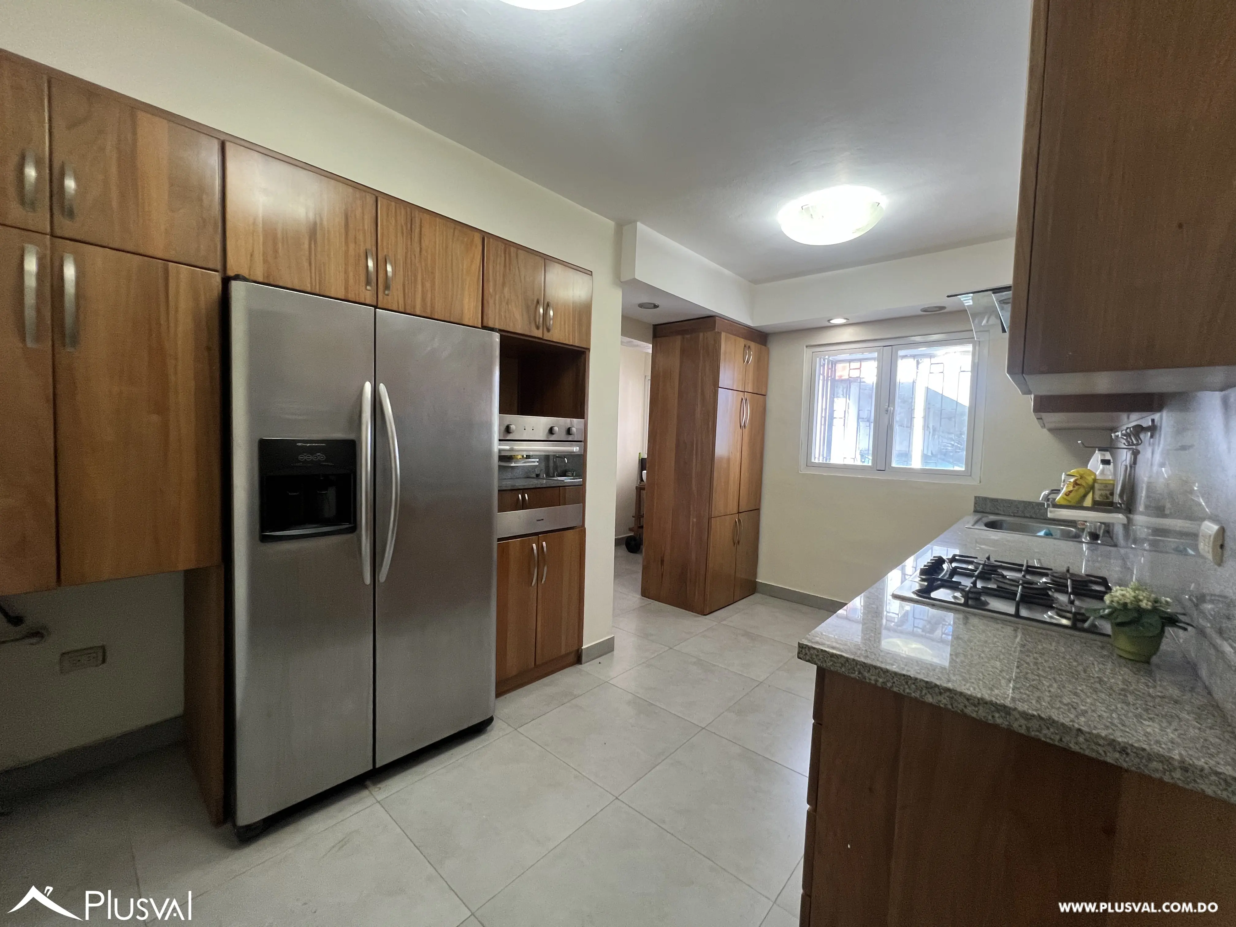 Amplio apartamento en venta en Piantini 488515