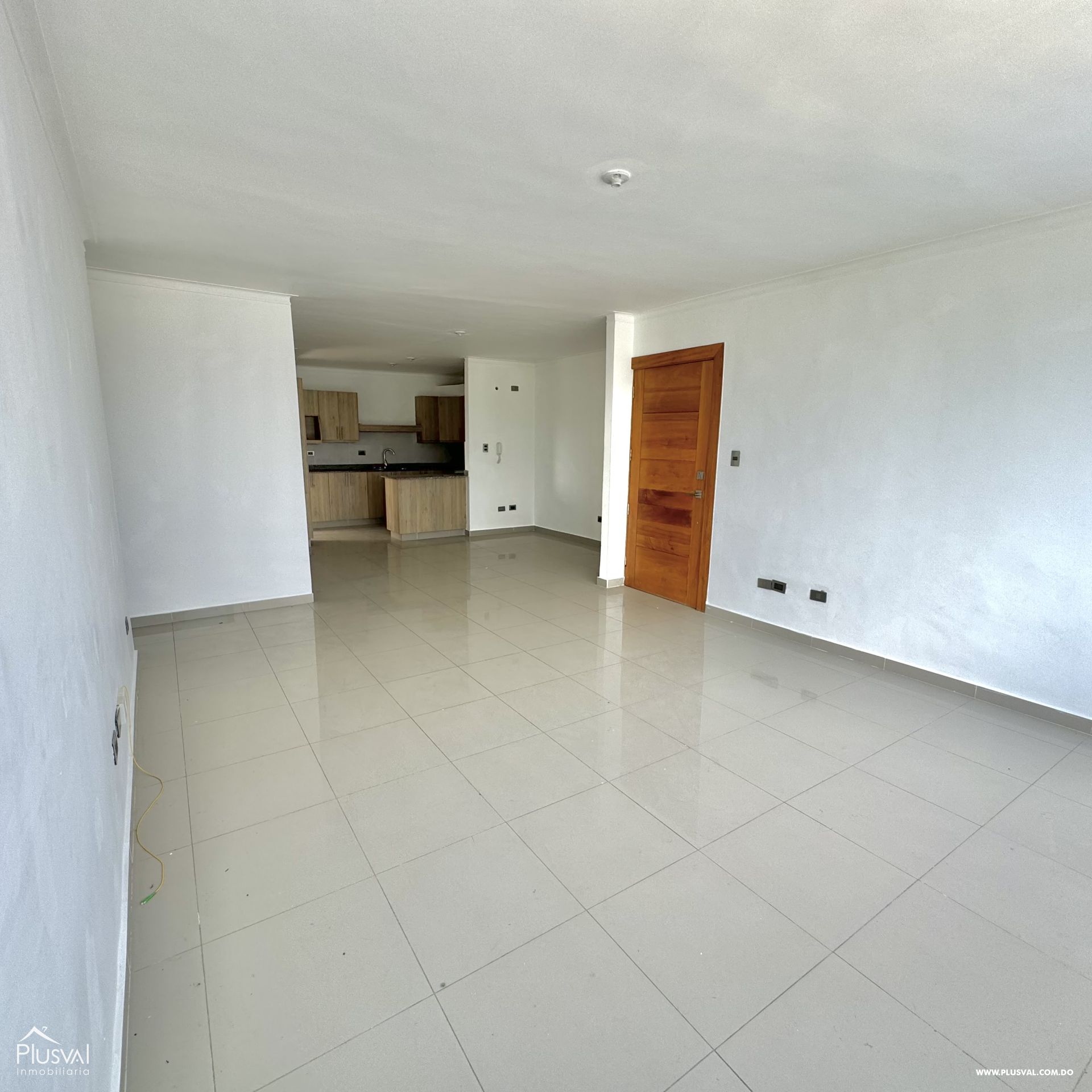 Amplio Apartamento en Alquiler nuevo en Colinas del Arroyo 434781
