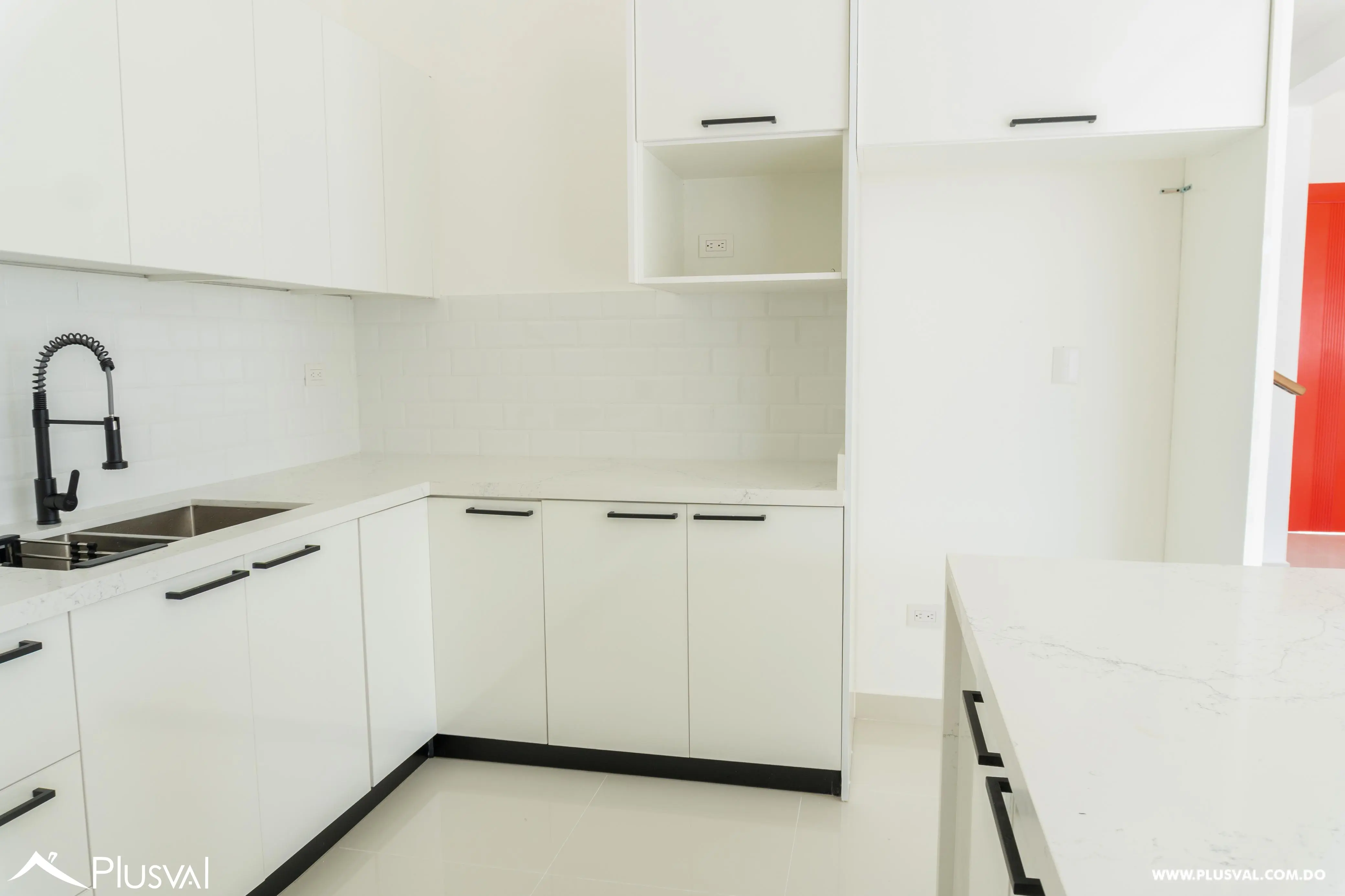 VILLA DE 3 HABITACIONES CON PATIO Y PISCINA EN EL DOWNTOWN PUNTA CANA. ACACIA 498590