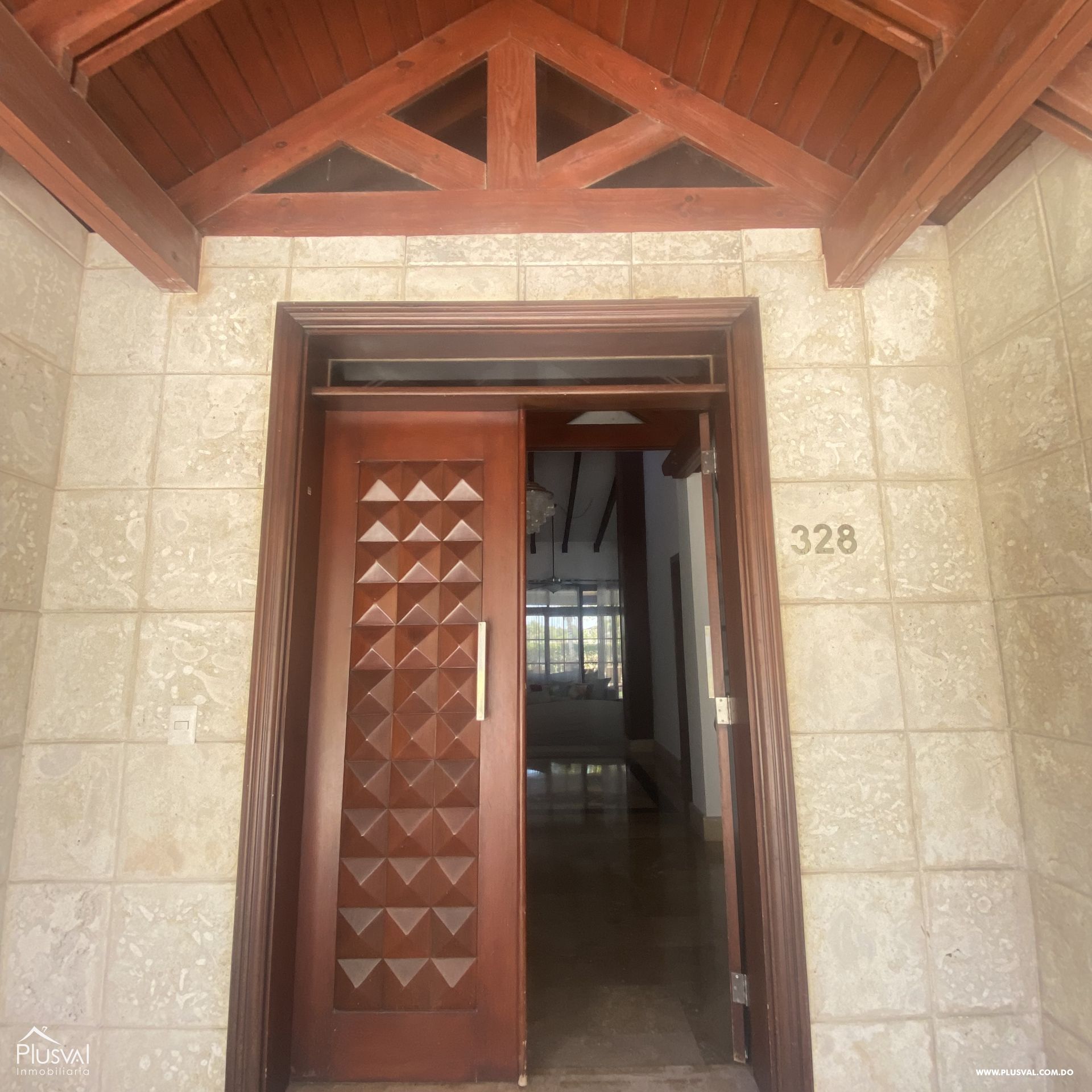 Venta de Villa en Cocotal con inmensa Piscina 273739