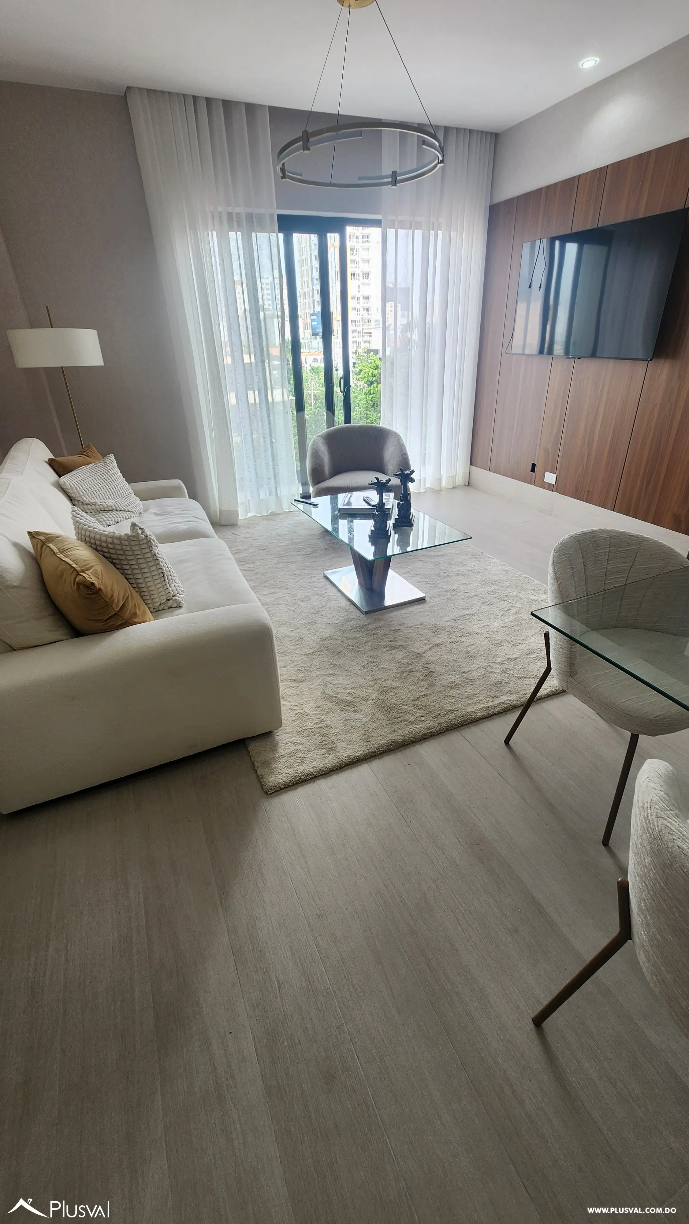 Se alquila 1 habitacion en Piantini. 469468