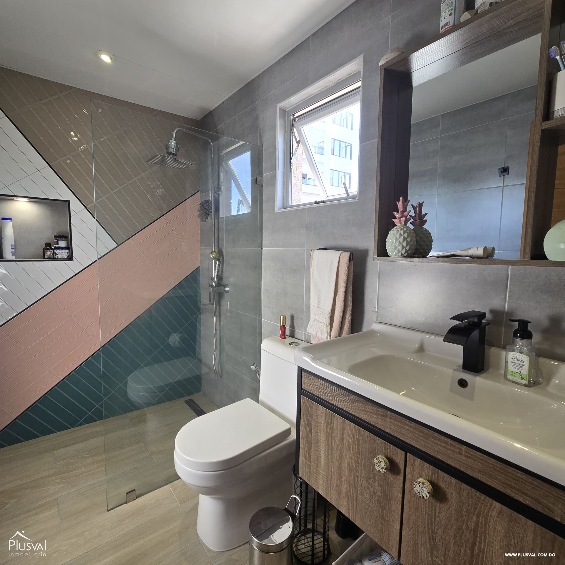 Apartamento Moderno en Venta en El Vergel – 2 Habitaciones + Servicio | 111 m² | Torre con Amenidades 414765