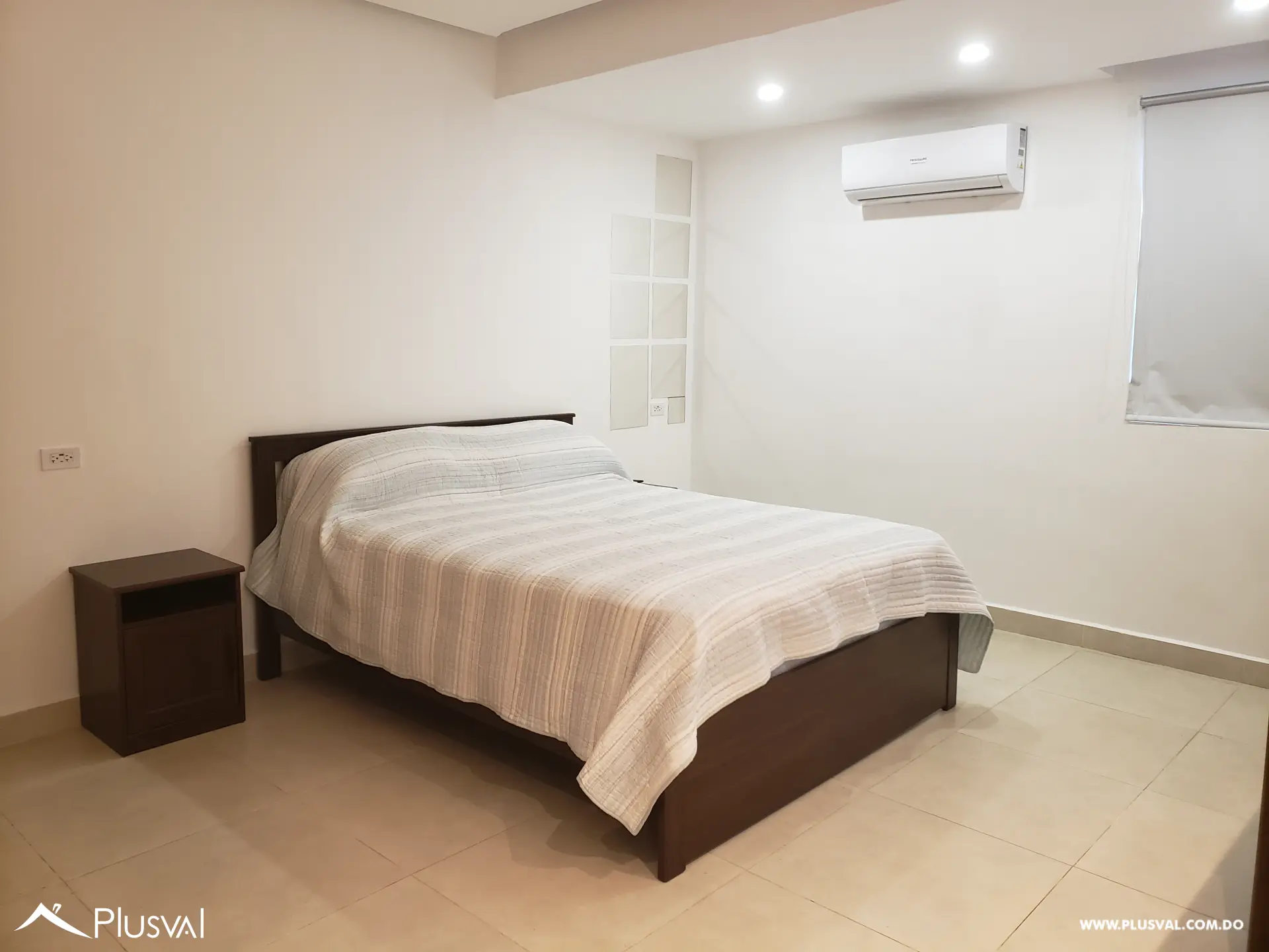 Apartamento Amueblado en Alquiler,  en Ensanche Julieta. 462787