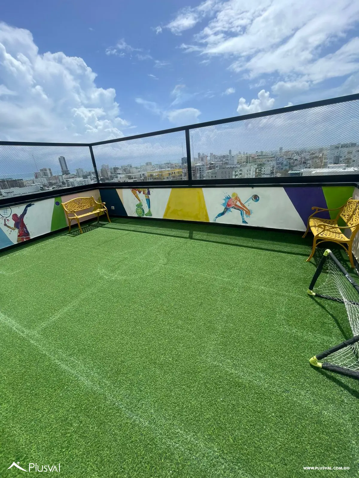 Amplio Penthouse en venta en Evaristo Morales 464441