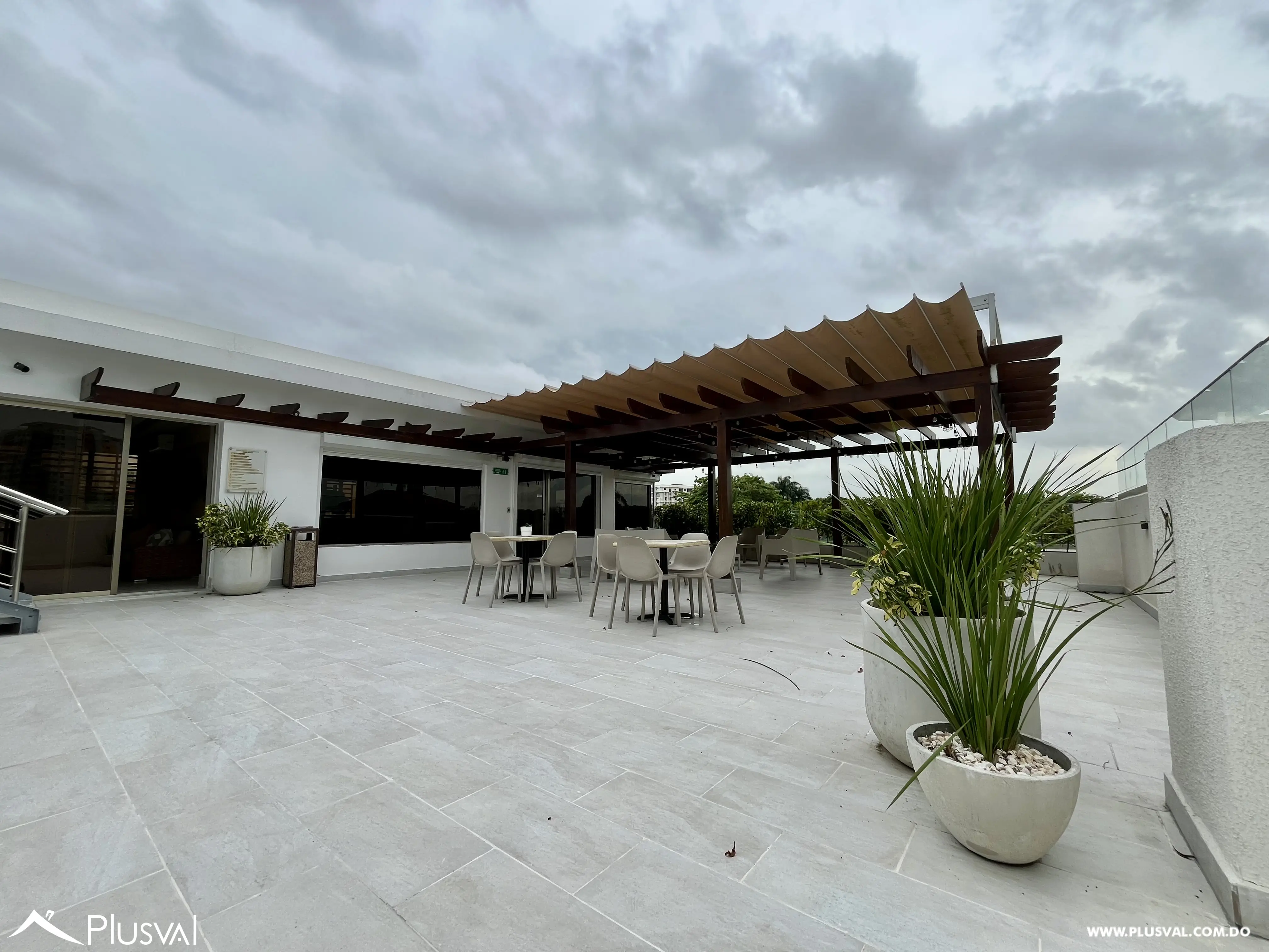 Terraza rooftop con piscina en alquiler en Gazcue 468469