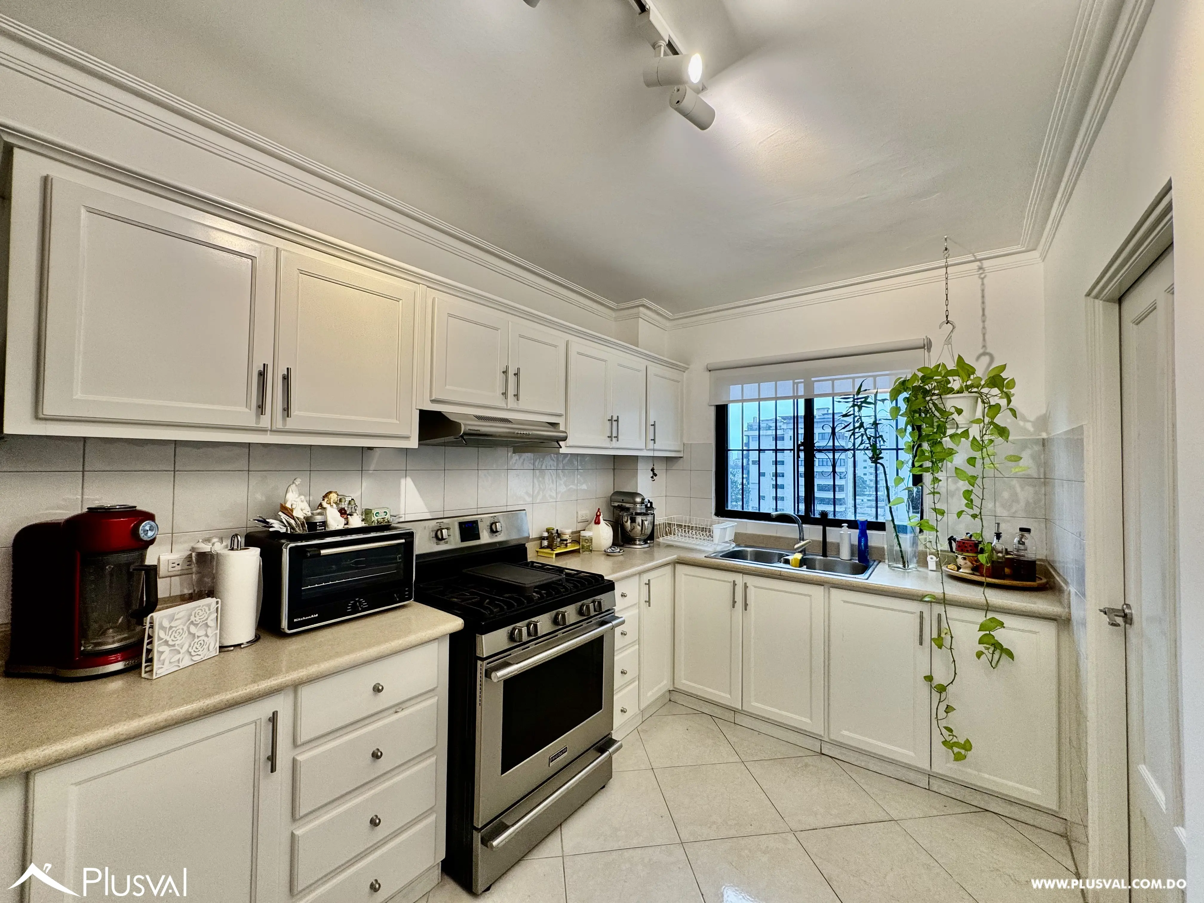 Alquilo Excelente Apto en el Corazon de Naco 482710