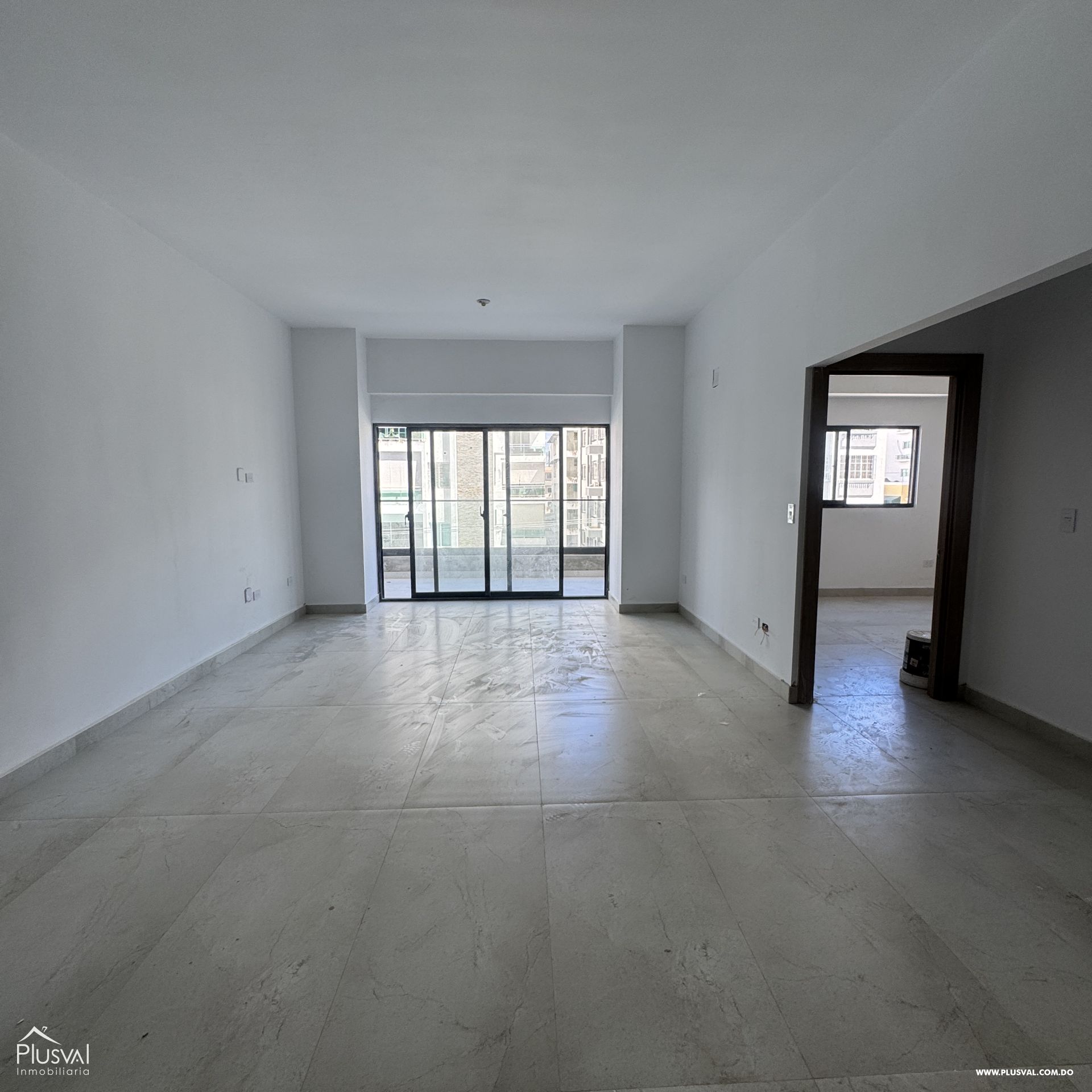 Apartamento en alquiler de 2 habitaciones en Evaristo Morales 494488