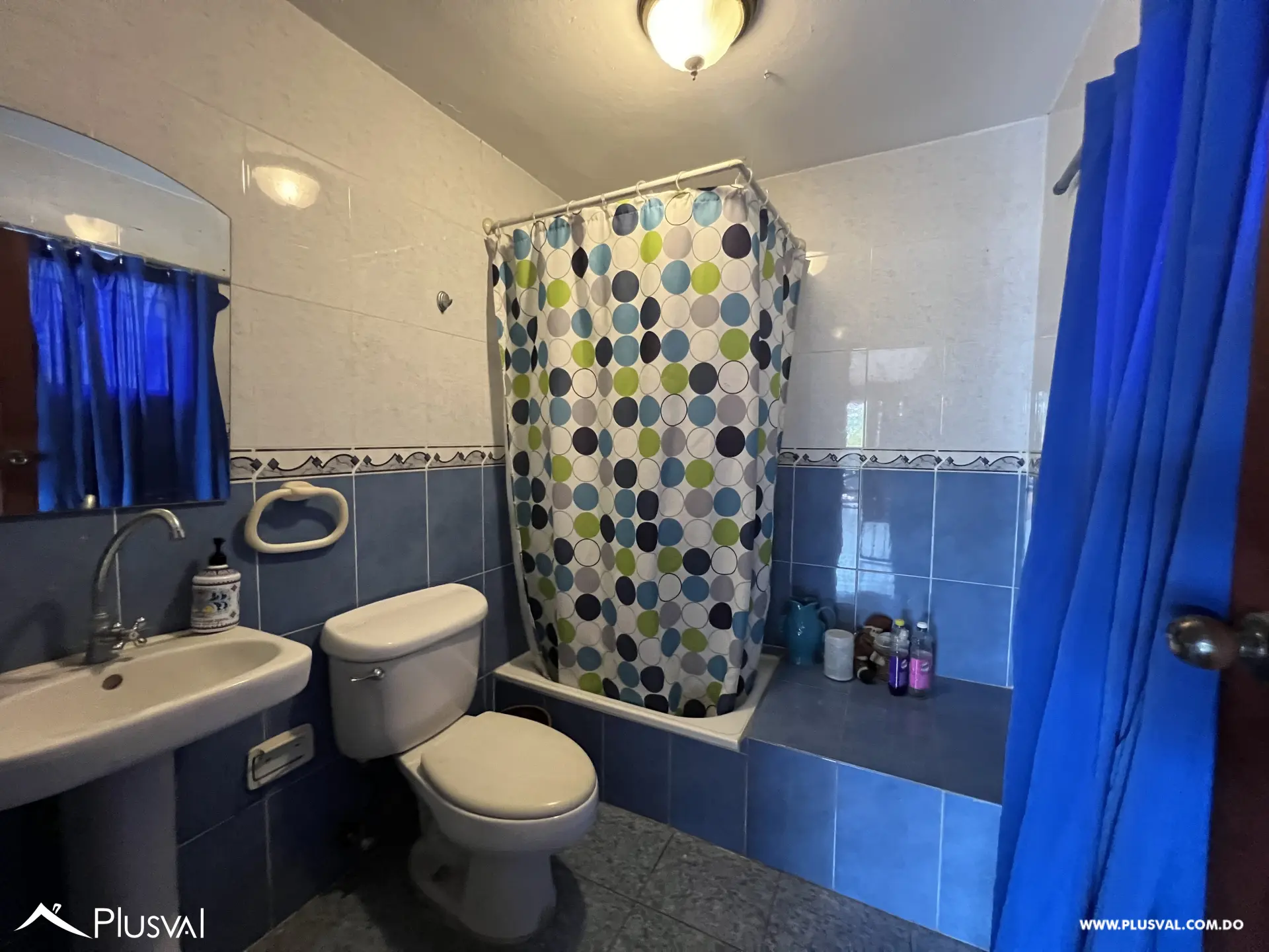 Espacioso apartamento clásico con terraza privada y vista panorámica 494973