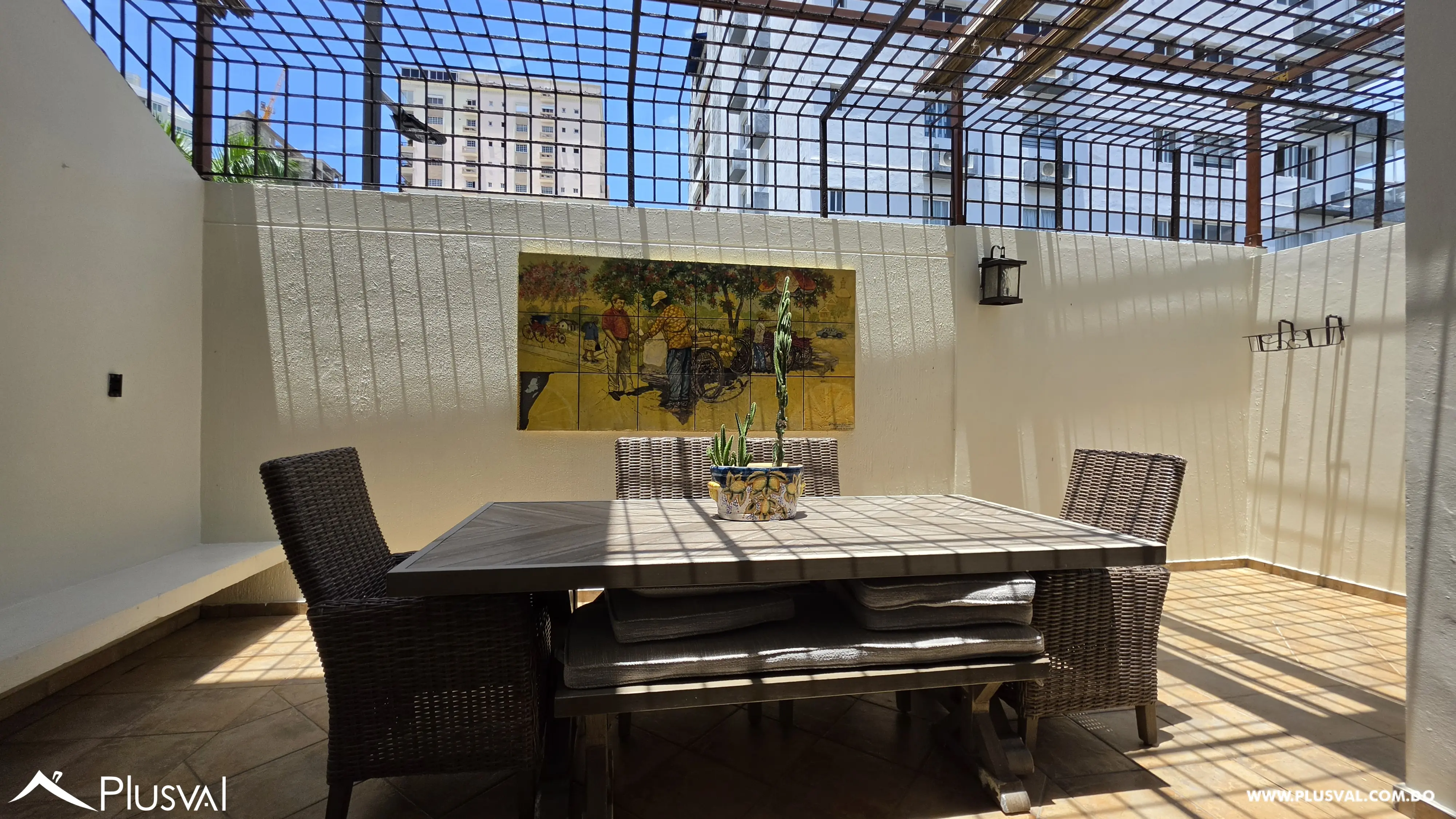 Buscas Espacio, Tranquilidad y Ubicación Céntrica: La Casa Ideal para tu Familia", La Esperilla 521311